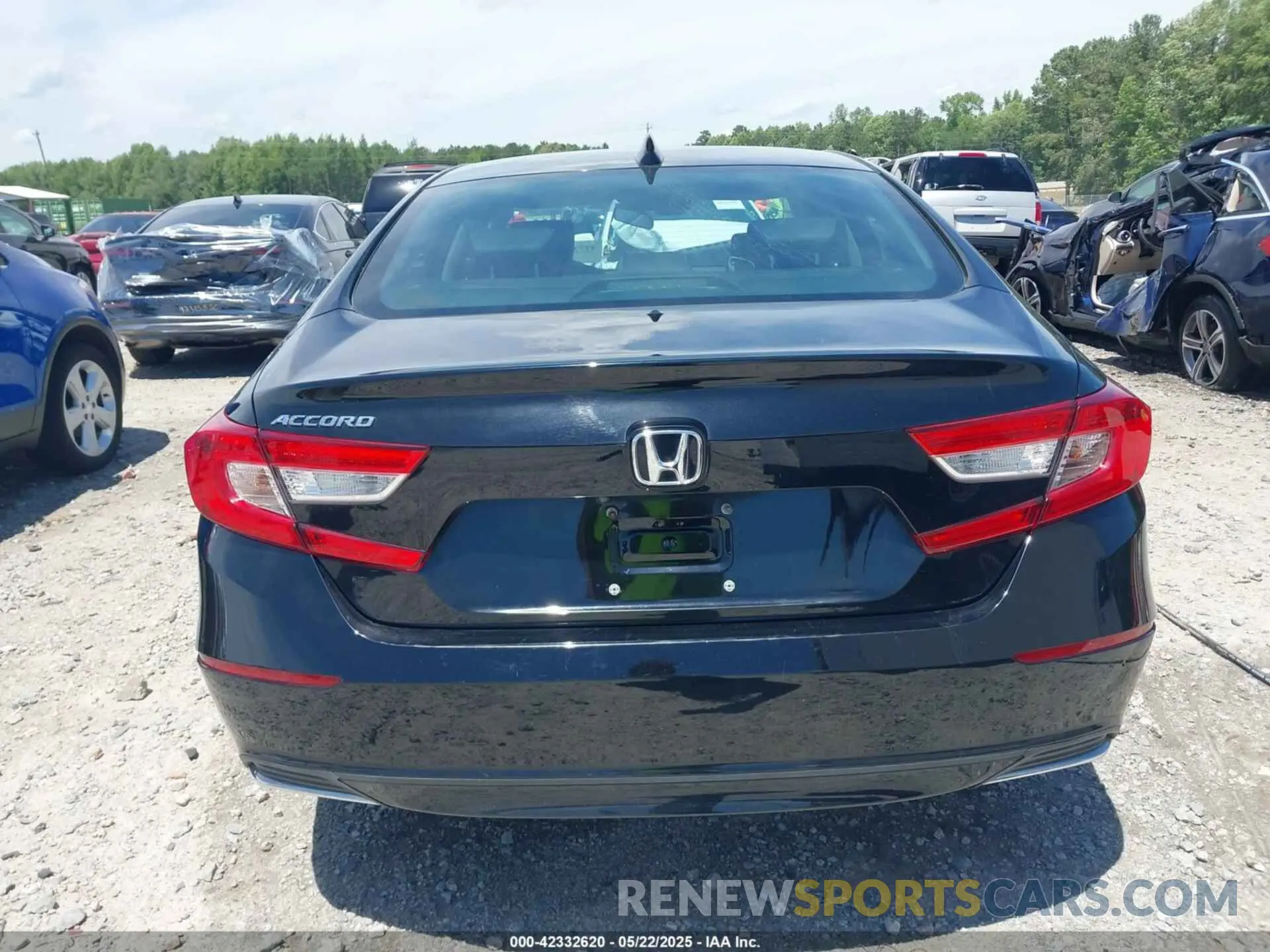 16 Photograph of a damaged car 1HGCV1F42LA013640 HONDA ACCORD 2020