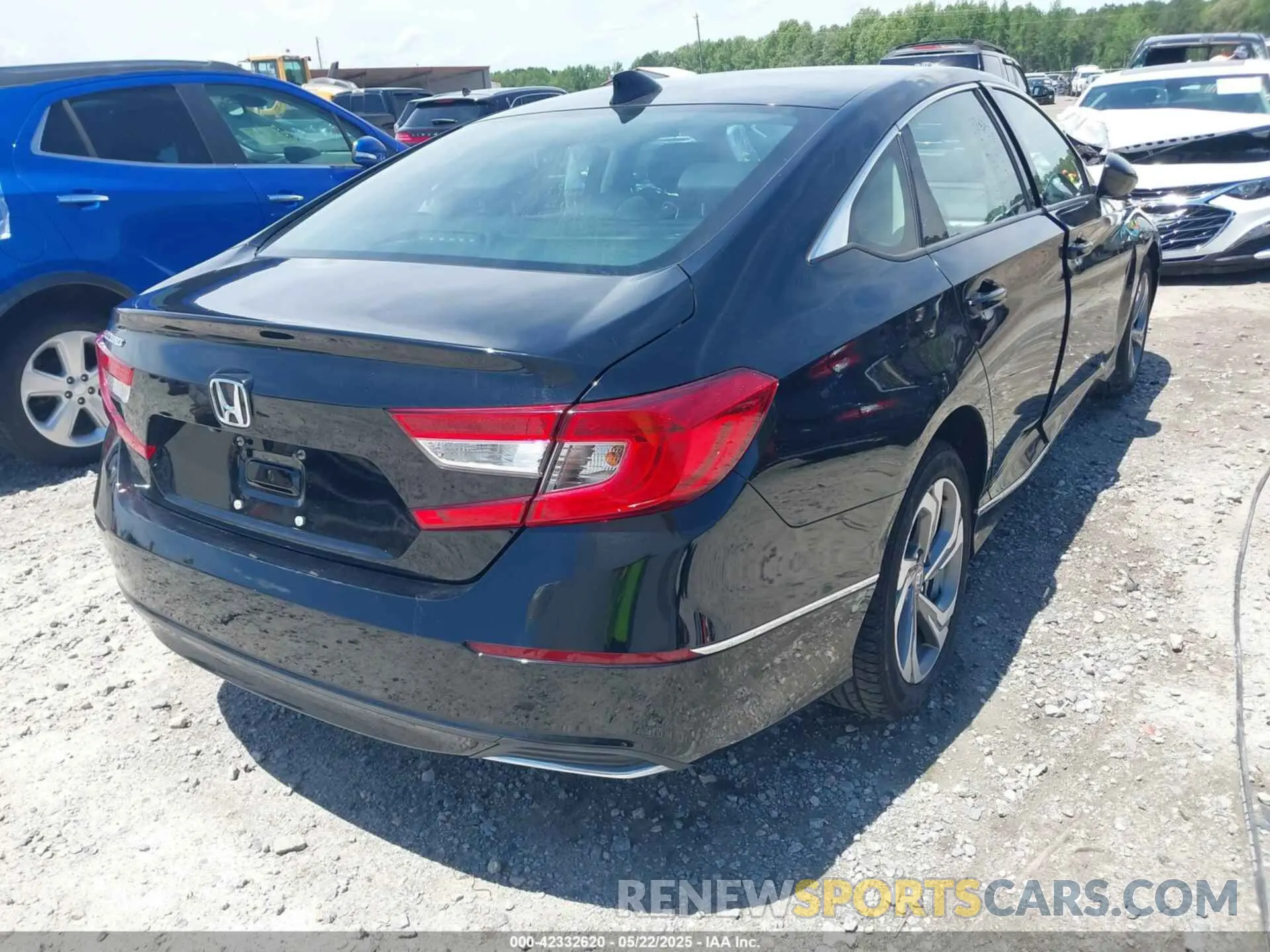 4 Photograph of a damaged car 1HGCV1F42LA013640 HONDA ACCORD 2020