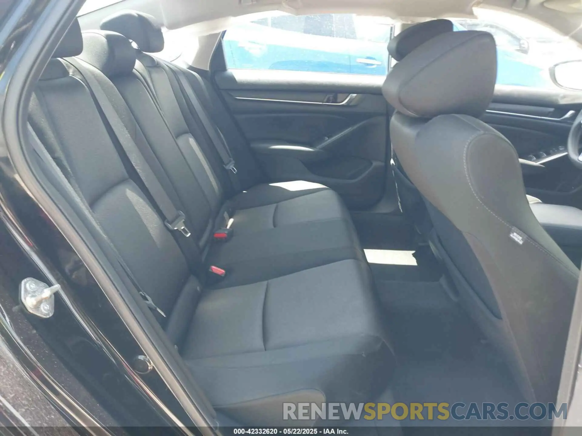 8 Photograph of a damaged car 1HGCV1F42LA013640 HONDA ACCORD 2020