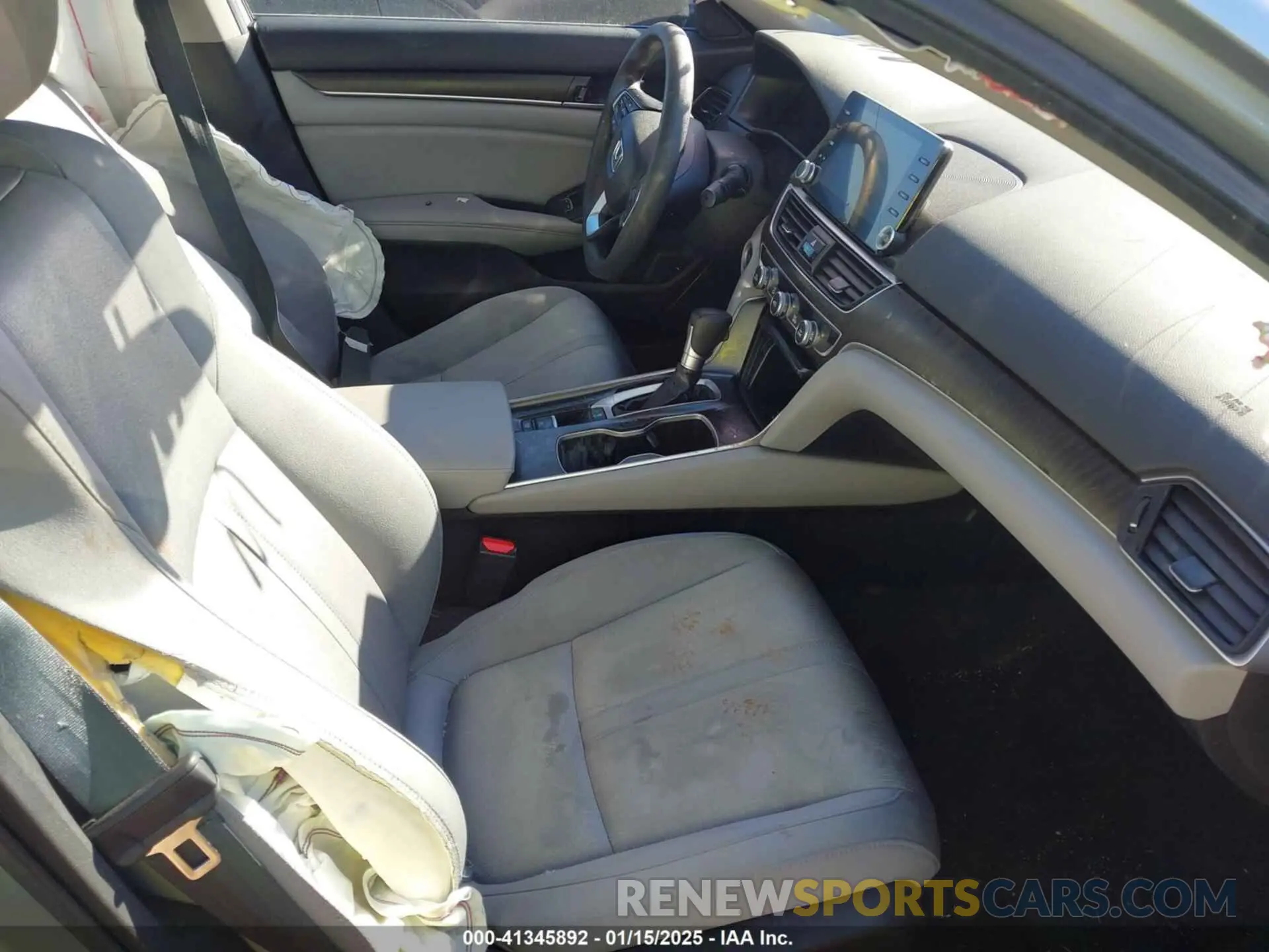 5 Photograph of a damaged car 1HGCV1F43LA037879 HONDA ACCORD 2020