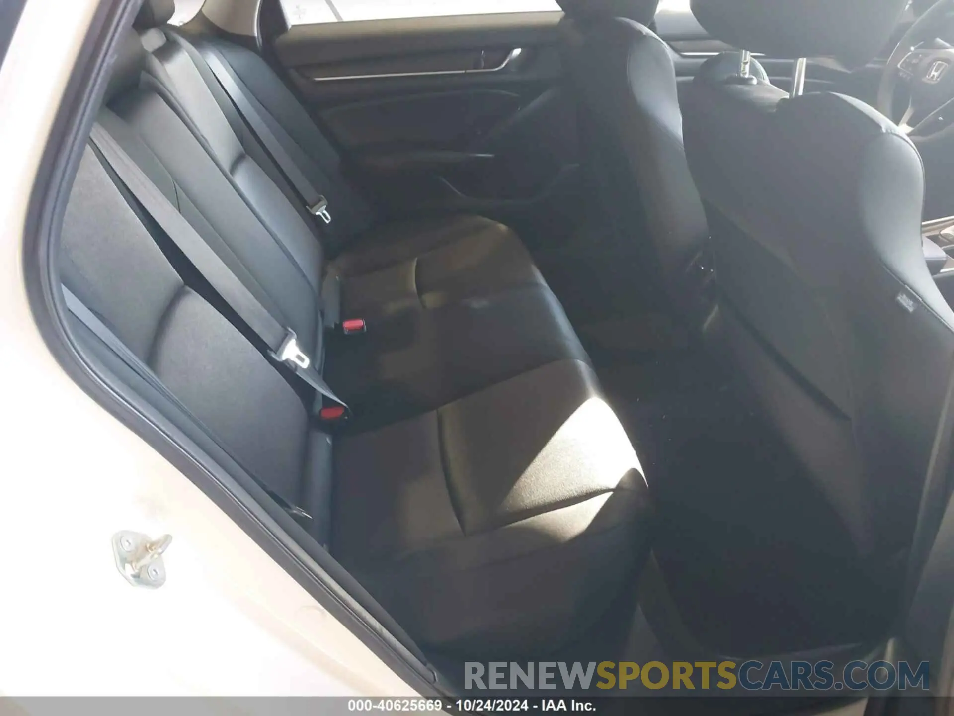 8 Фотография поврежденного автомобиля 1HGCV1F43LA142907 HONDA ACCORD 2020