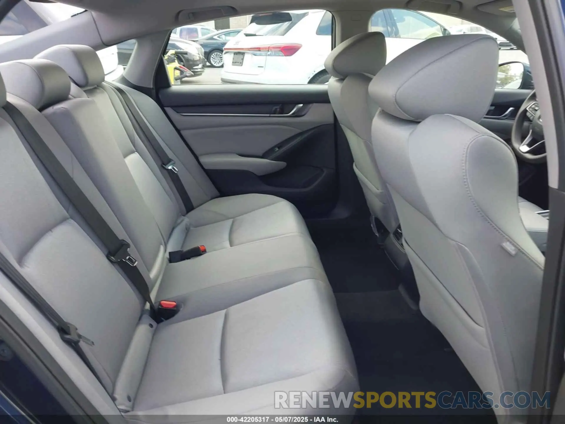 8 Photograph of a damaged car 1HGCV1F46LA019375 HONDA ACCORD 2020