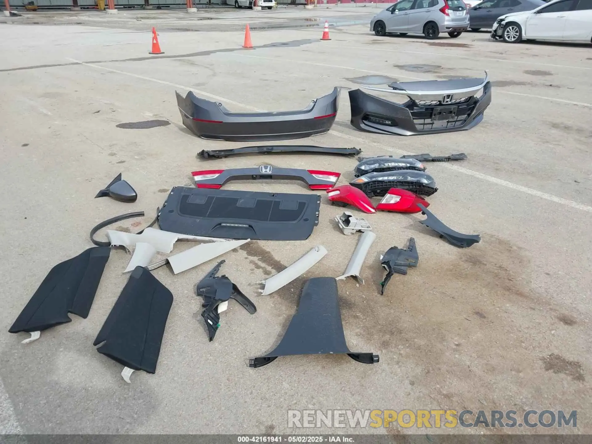 12 Photograph of a damaged car 1HGCV1F49LA067324 HONDA ACCORD 2020