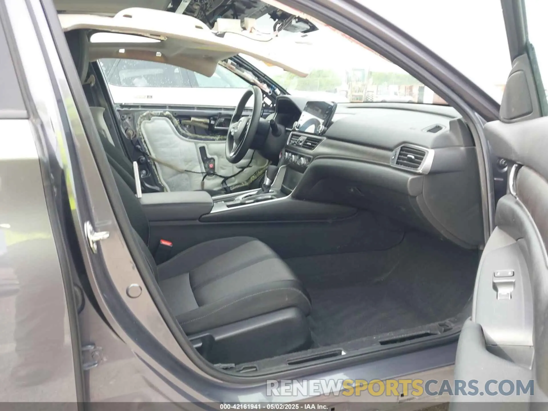 5 Photograph of a damaged car 1HGCV1F49LA067324 HONDA ACCORD 2020