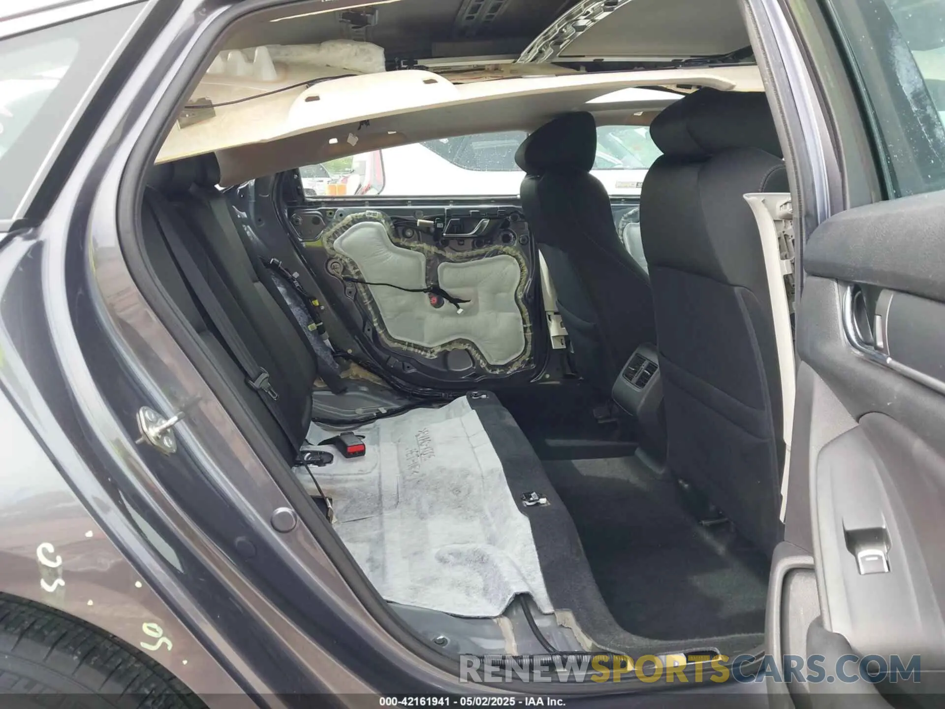 8 Photograph of a damaged car 1HGCV1F49LA067324 HONDA ACCORD 2020