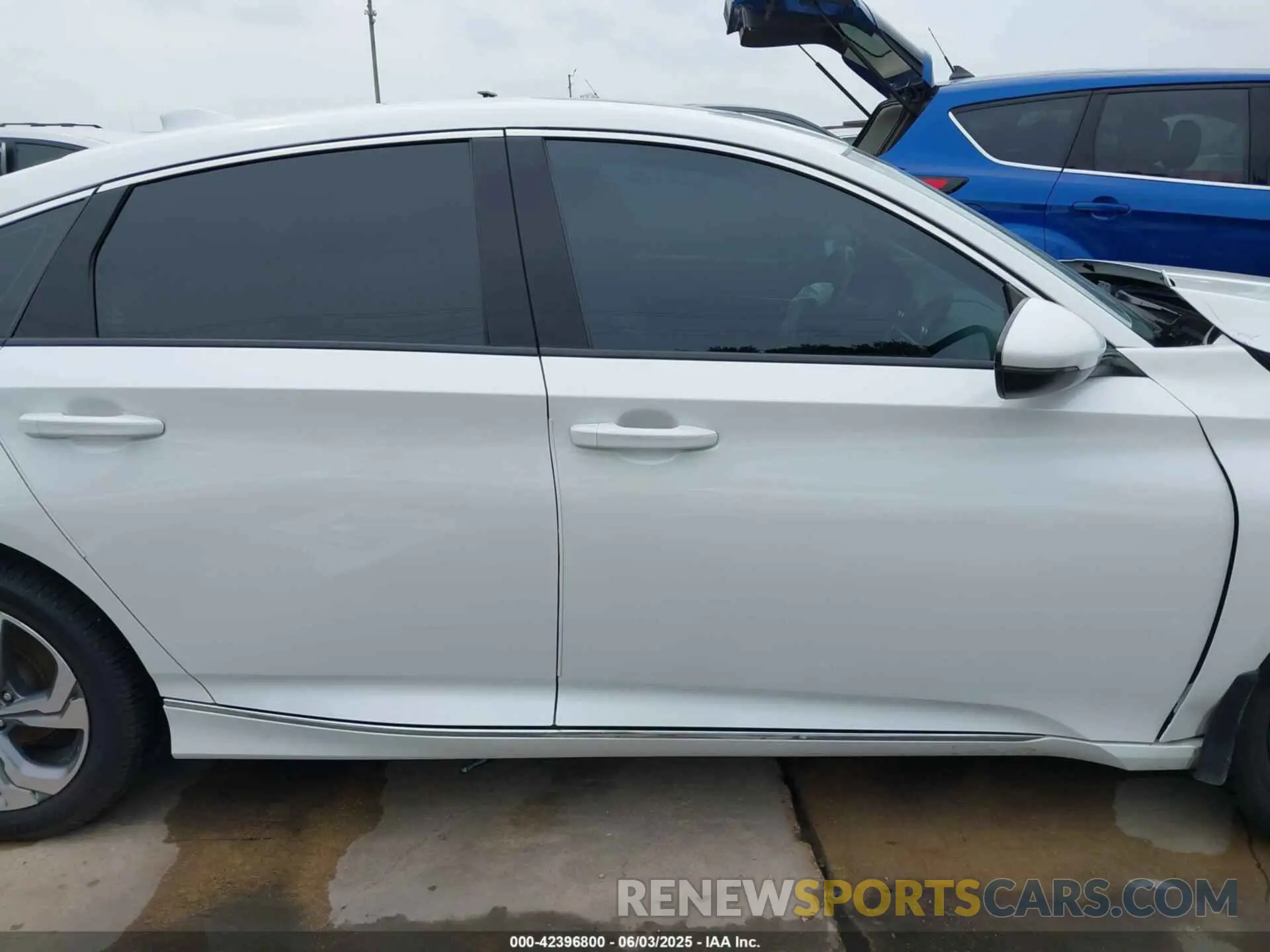 14 Photograph of a damaged car 1HGCV1F53LA110192 HONDA ACCORD 2020