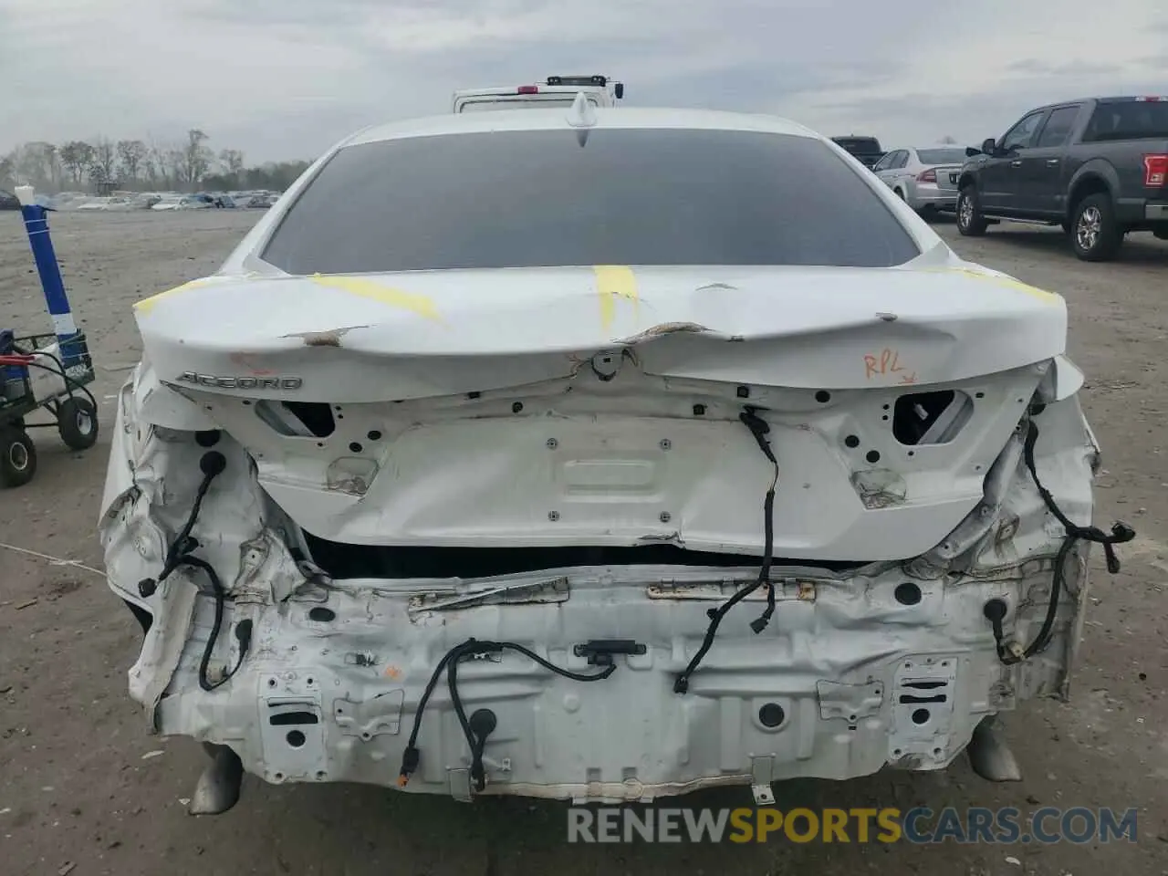 6 Photograph of a damaged car 1HGCV1F54LA019710 HONDA ACCORD 2020