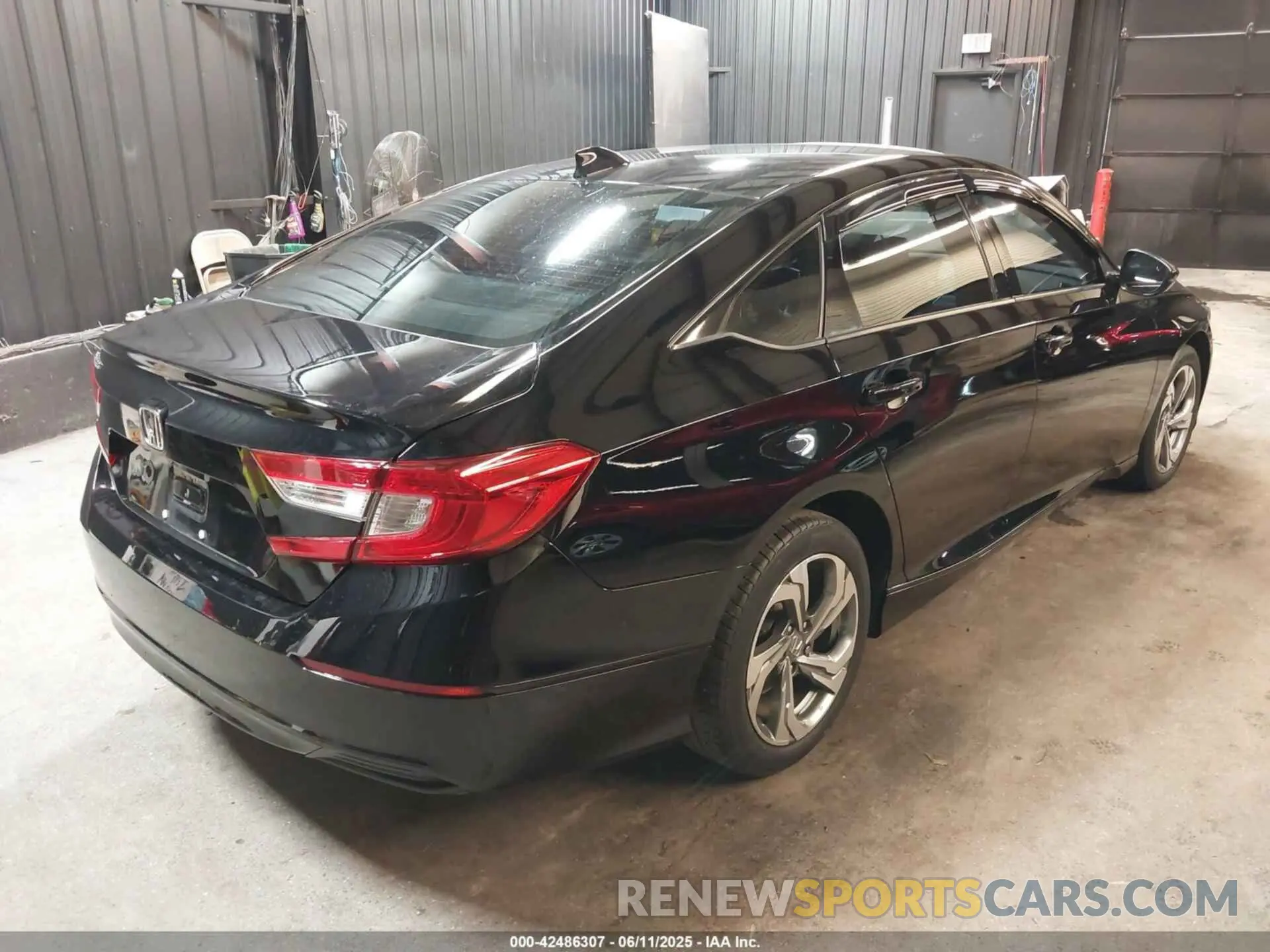 4 Фотография поврежденного автомобиля 1HGCV1F58LA057196 HONDA ACCORD 2020