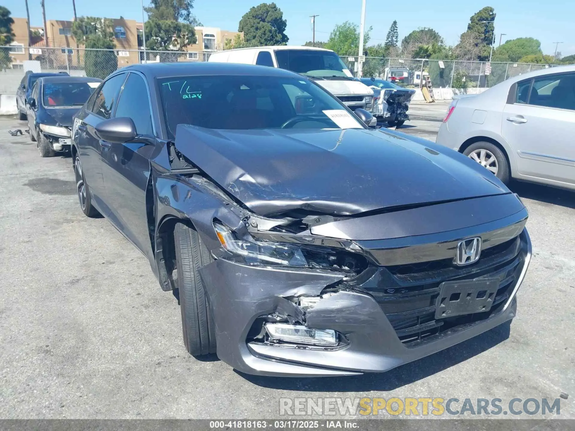 1 Фотография поврежденного автомобиля 1HGCV2F30LA023693 HONDA ACCORD 2020