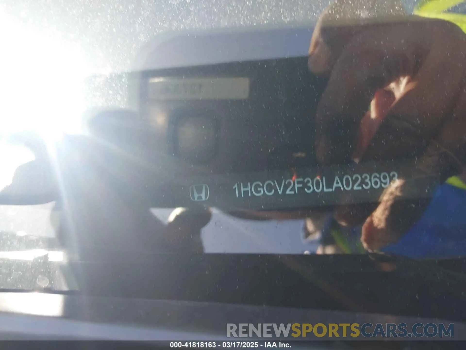 9 Фотография поврежденного автомобиля 1HGCV2F30LA023693 HONDA ACCORD 2020