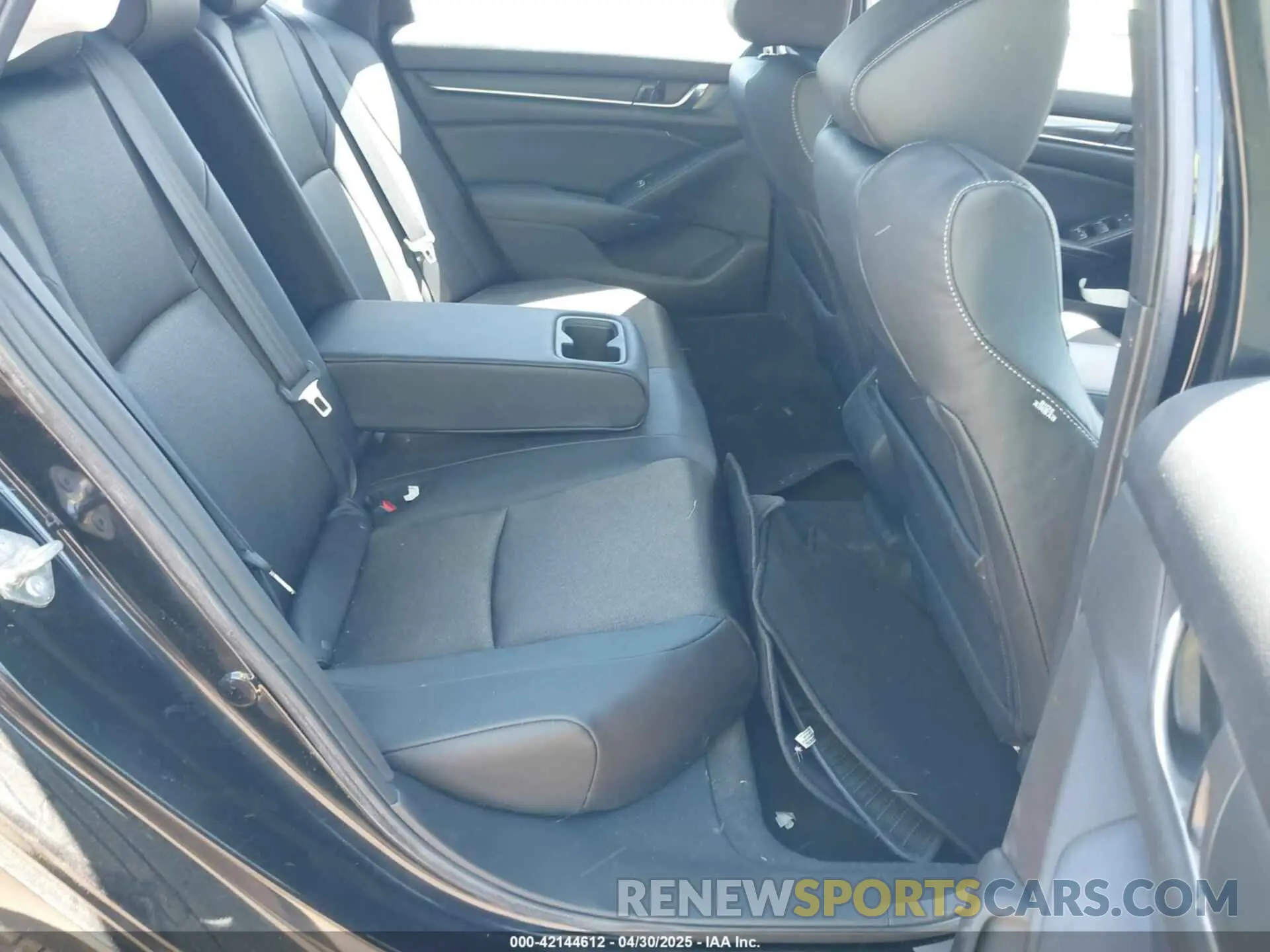 8 Фотография поврежденного автомобиля 1HGCV2F32LA001310 HONDA ACCORD 2020