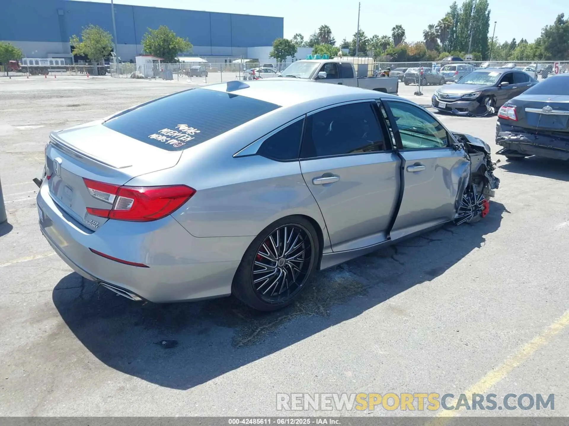 4 Фотография поврежденного автомобиля 1HGCV2F36LA016277 HONDA ACCORD 2020