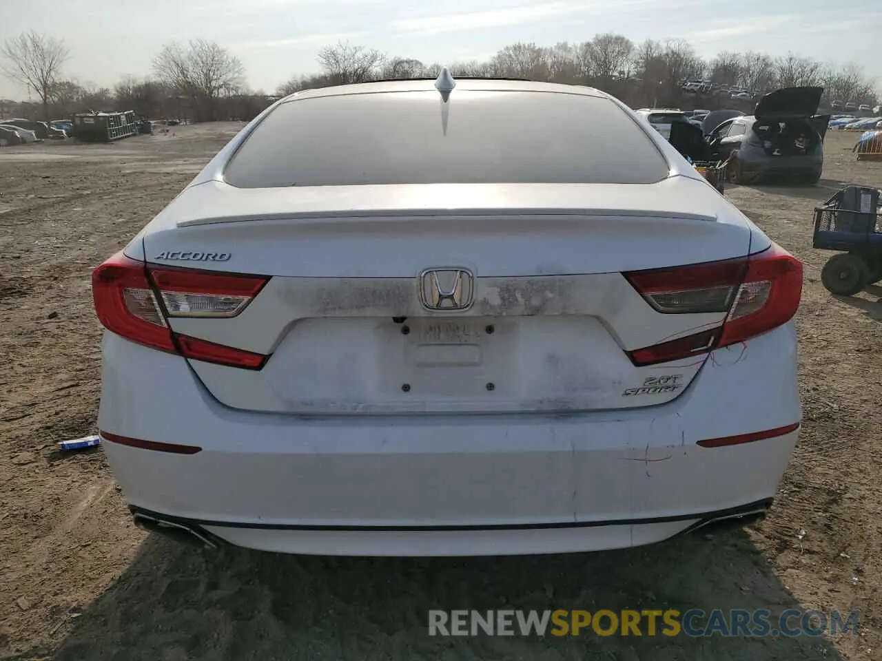 6 Photograph of a damaged car 1HGCV2F39LA015754 HONDA ACCORD 2020