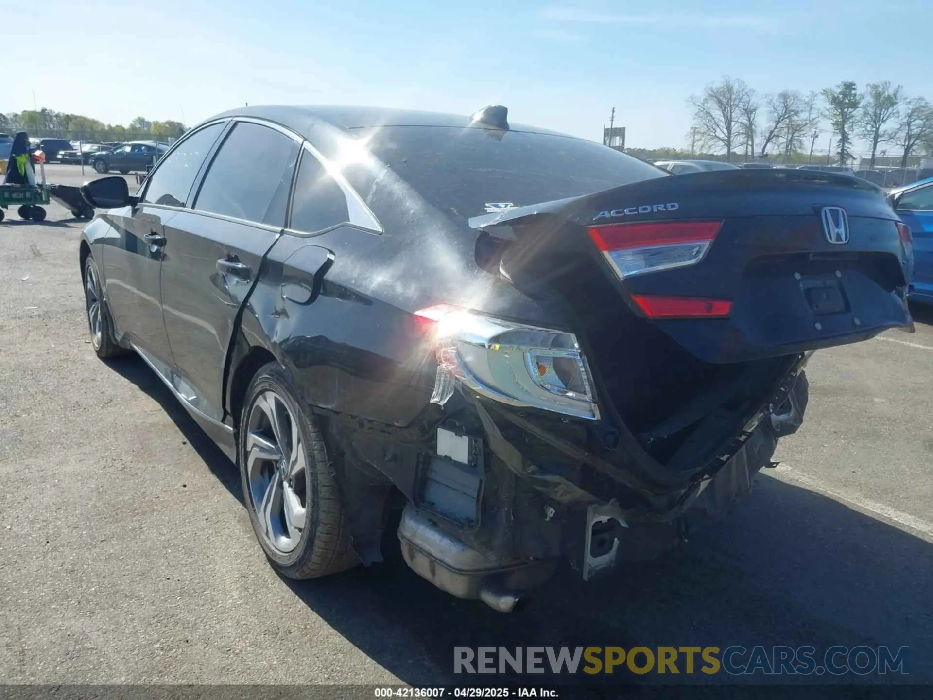 3 Фотография поврежденного автомобиля 1HGCV2F57LA004141 HONDA ACCORD 2020