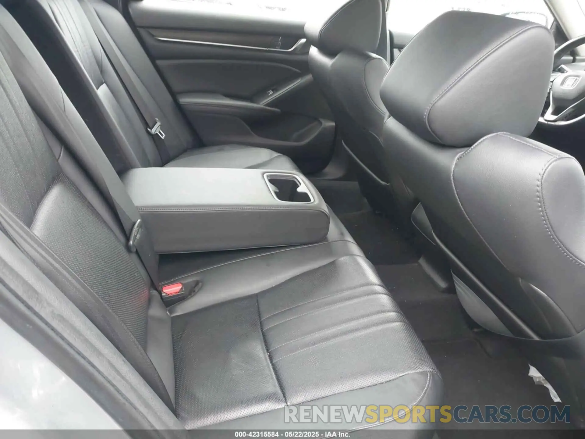 8 Фотография поврежденного автомобиля 1HGCV2F5XLA017174 HONDA ACCORD 2020