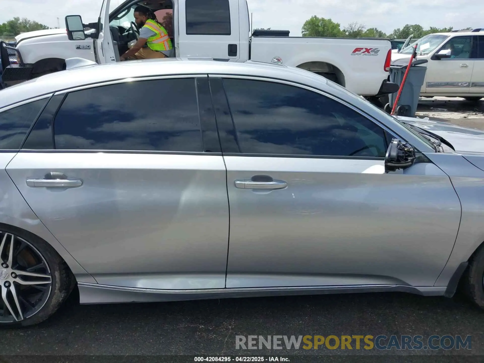 14 Фотография поврежденного автомобиля 1HGCV2F96LA018714 HONDA ACCORD 2020