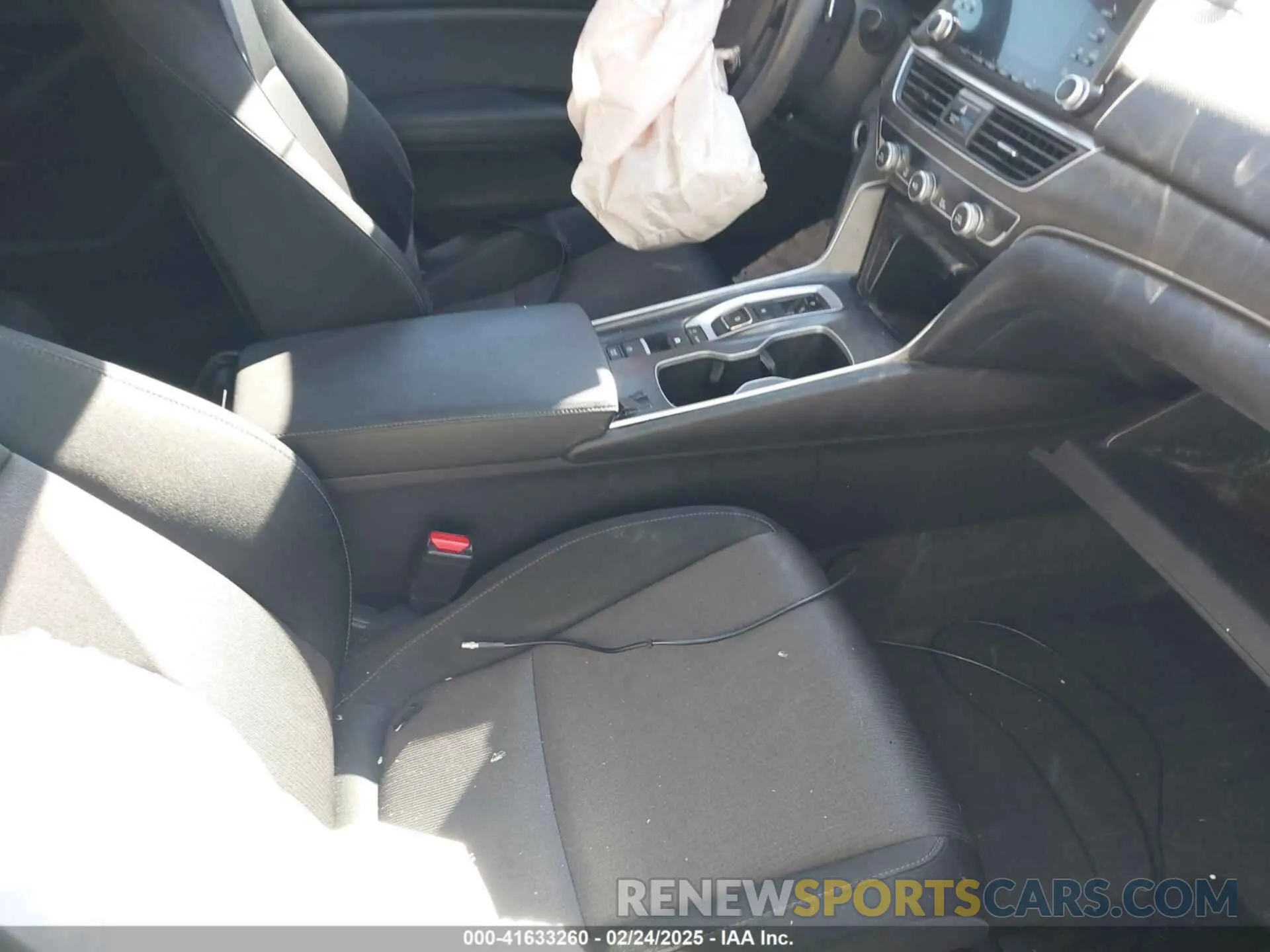 5 Photograph of a damaged car 1HGCV3F16LA015232 HONDA ACCORD 2020