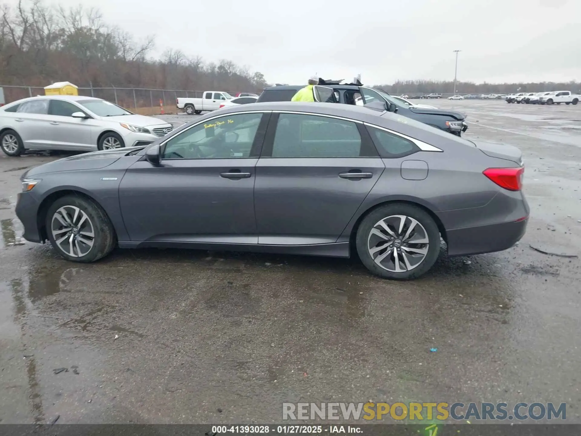 14 Photograph of a damaged car 1HGCV3F17LA015904 HONDA ACCORD 2020