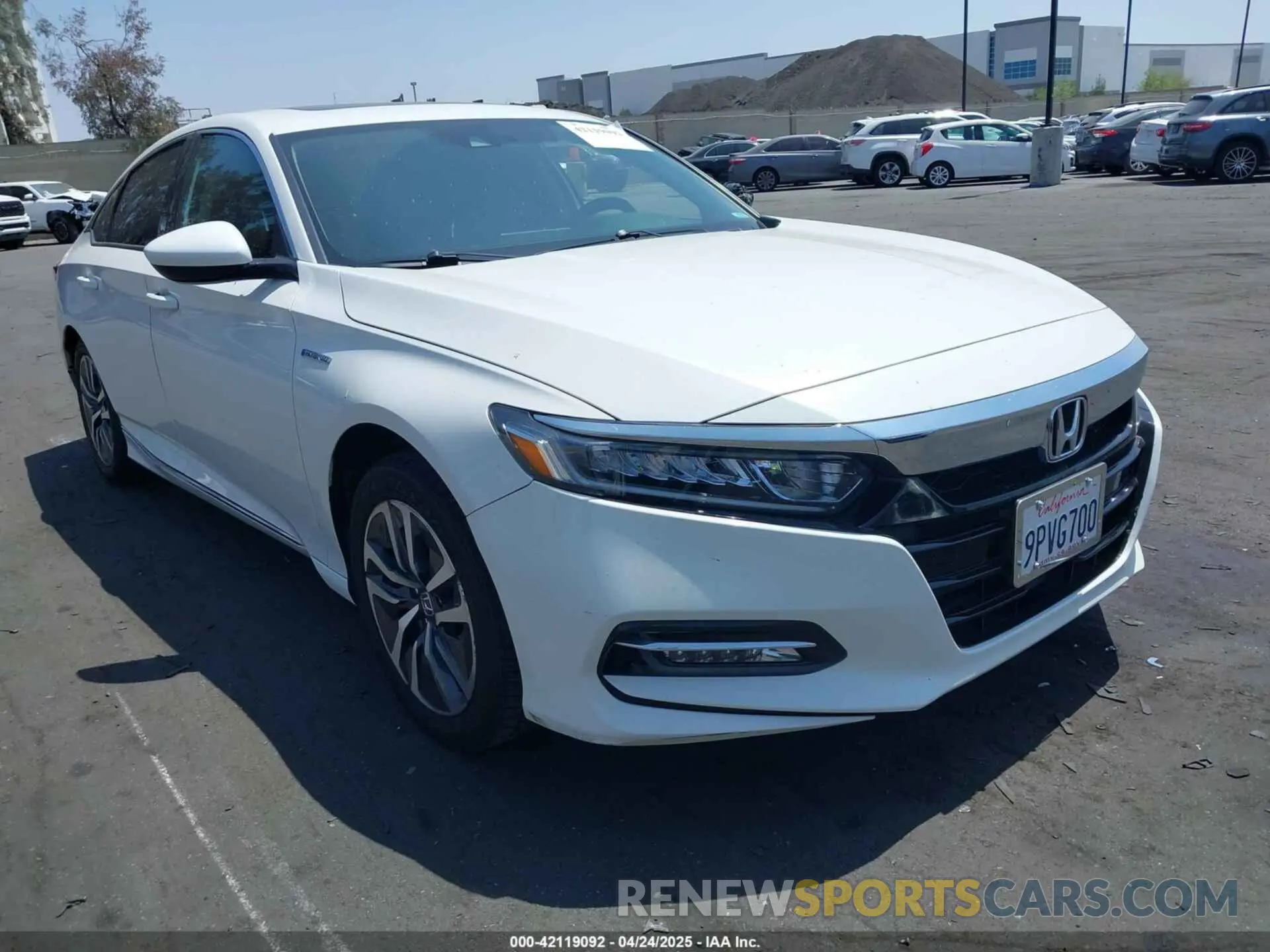 1 Фотография поврежденного автомобиля 1HGCV3F40LA011770 HONDA ACCORD 2020