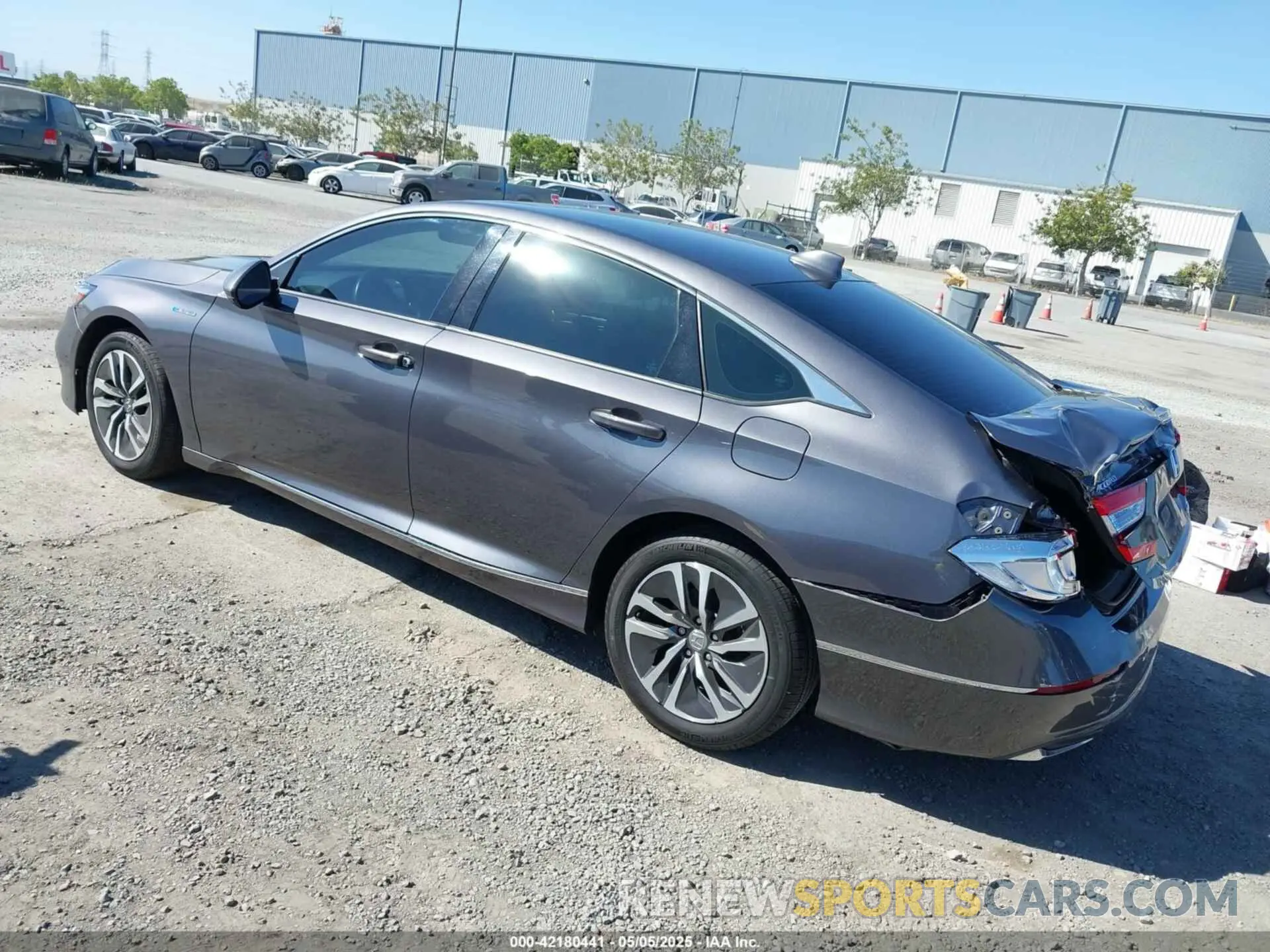 3 Фотография поврежденного автомобиля 1HGCV3F52LA005882 HONDA ACCORD 2020