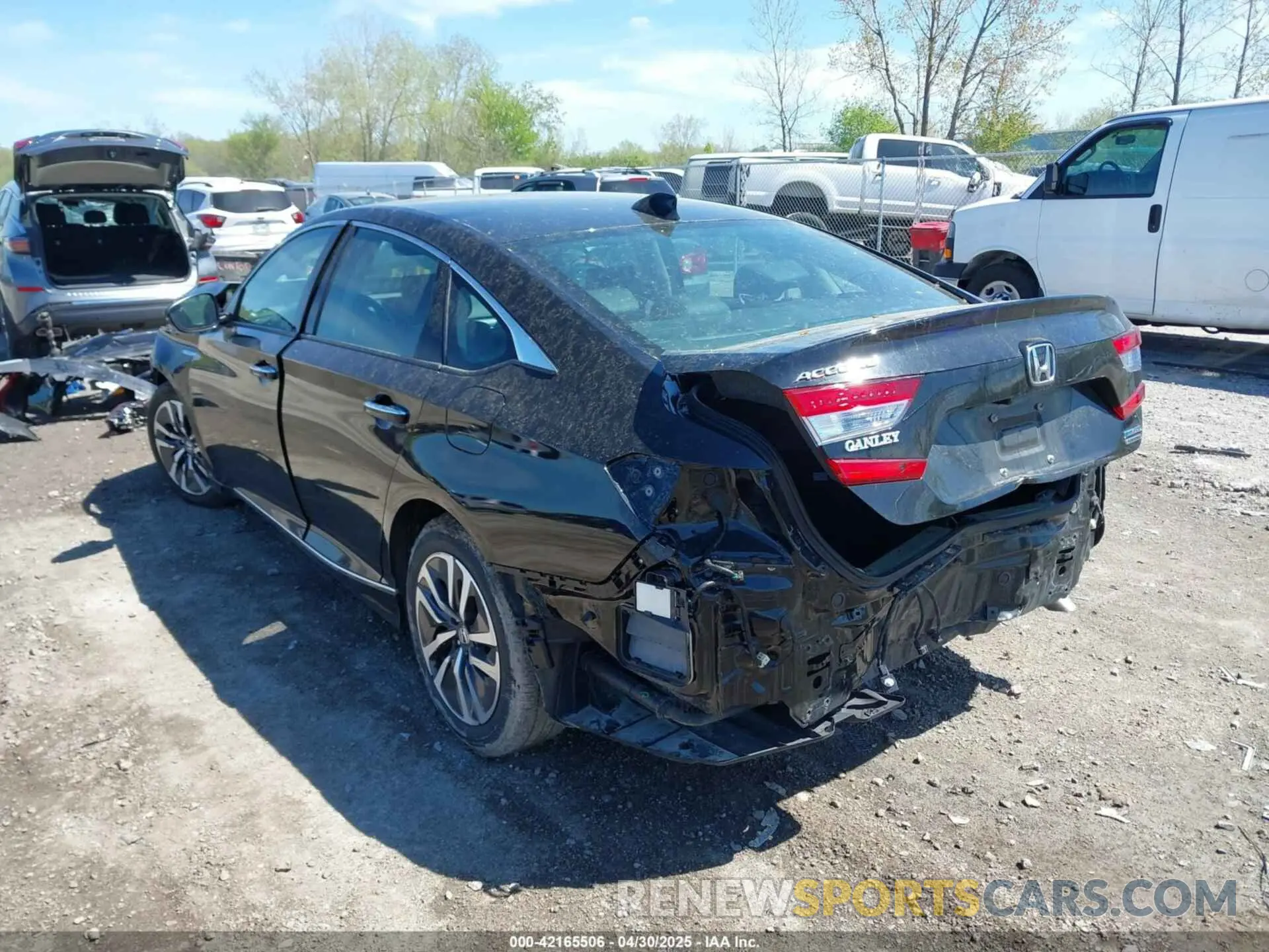 3 Фотография поврежденного автомобиля 1HGCV3F9XLA017801 HONDA ACCORD 2020