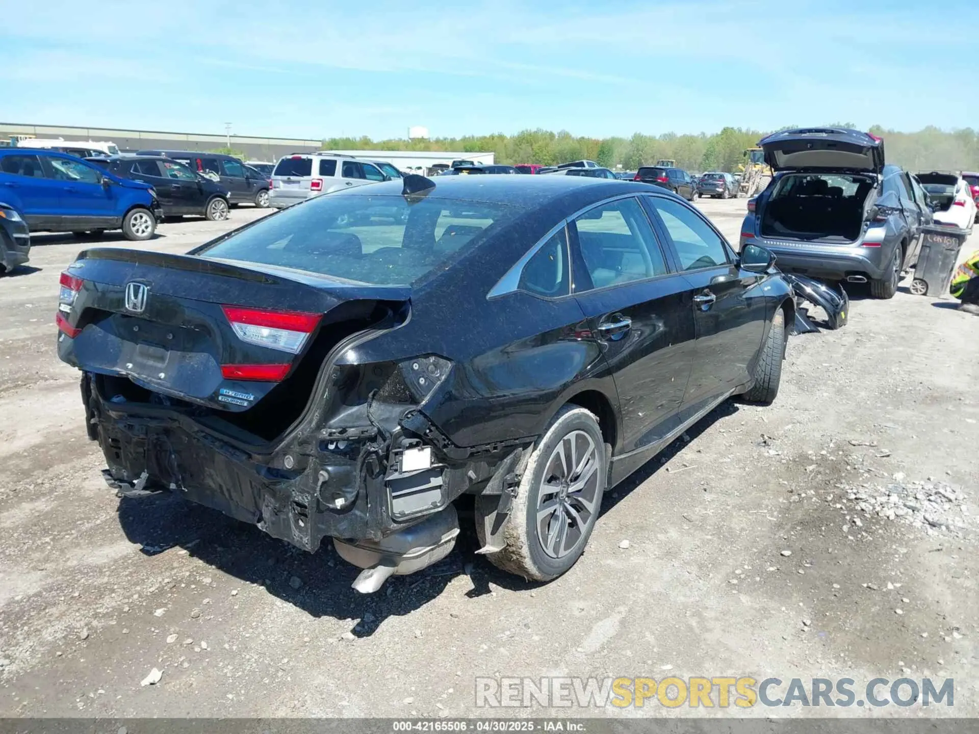 4 Фотография поврежденного автомобиля 1HGCV3F9XLA017801 HONDA ACCORD 2020
