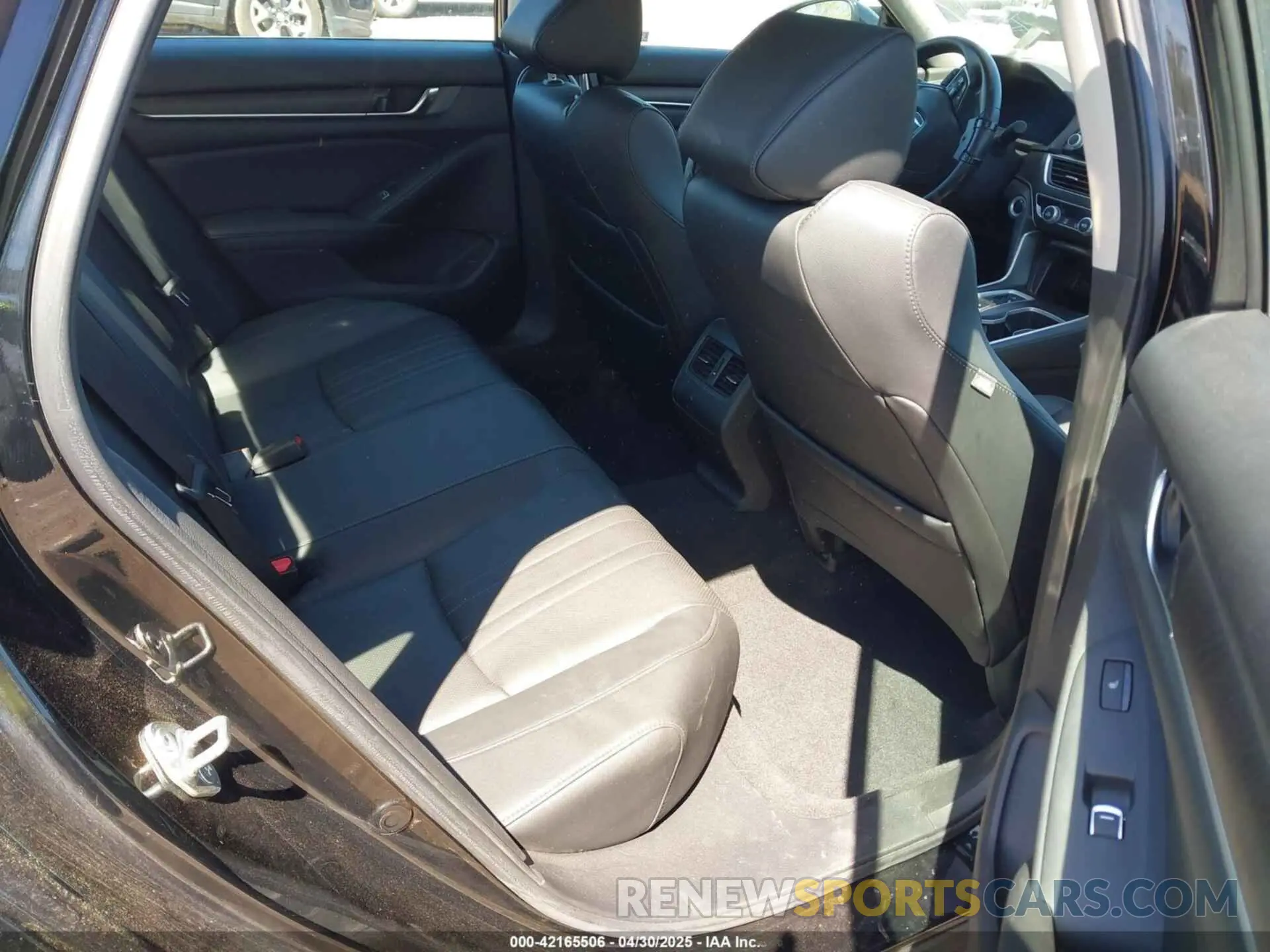 8 Фотография поврежденного автомобиля 1HGCV3F9XLA017801 HONDA ACCORD 2020