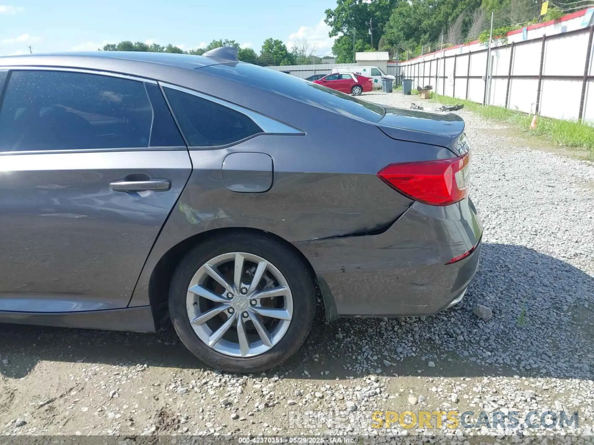 6 Фотография поврежденного автомобиля 1HGCV1F10MA054467 HONDA ACCORD 2021