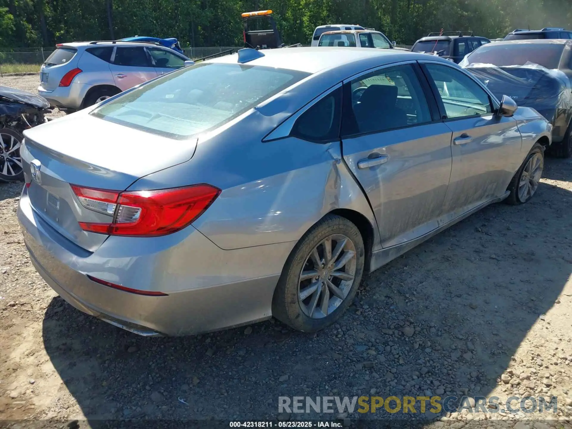 4 Фотография поврежденного автомобиля 1HGCV1F11MA040769 HONDA ACCORD 2021