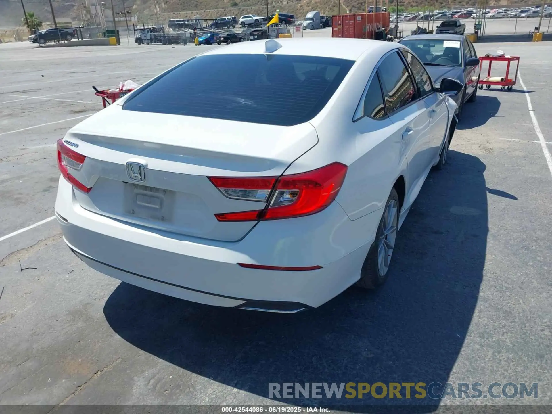 4 Фотография поврежденного автомобиля 1HGCV1F12MA043020 HONDA ACCORD 2021