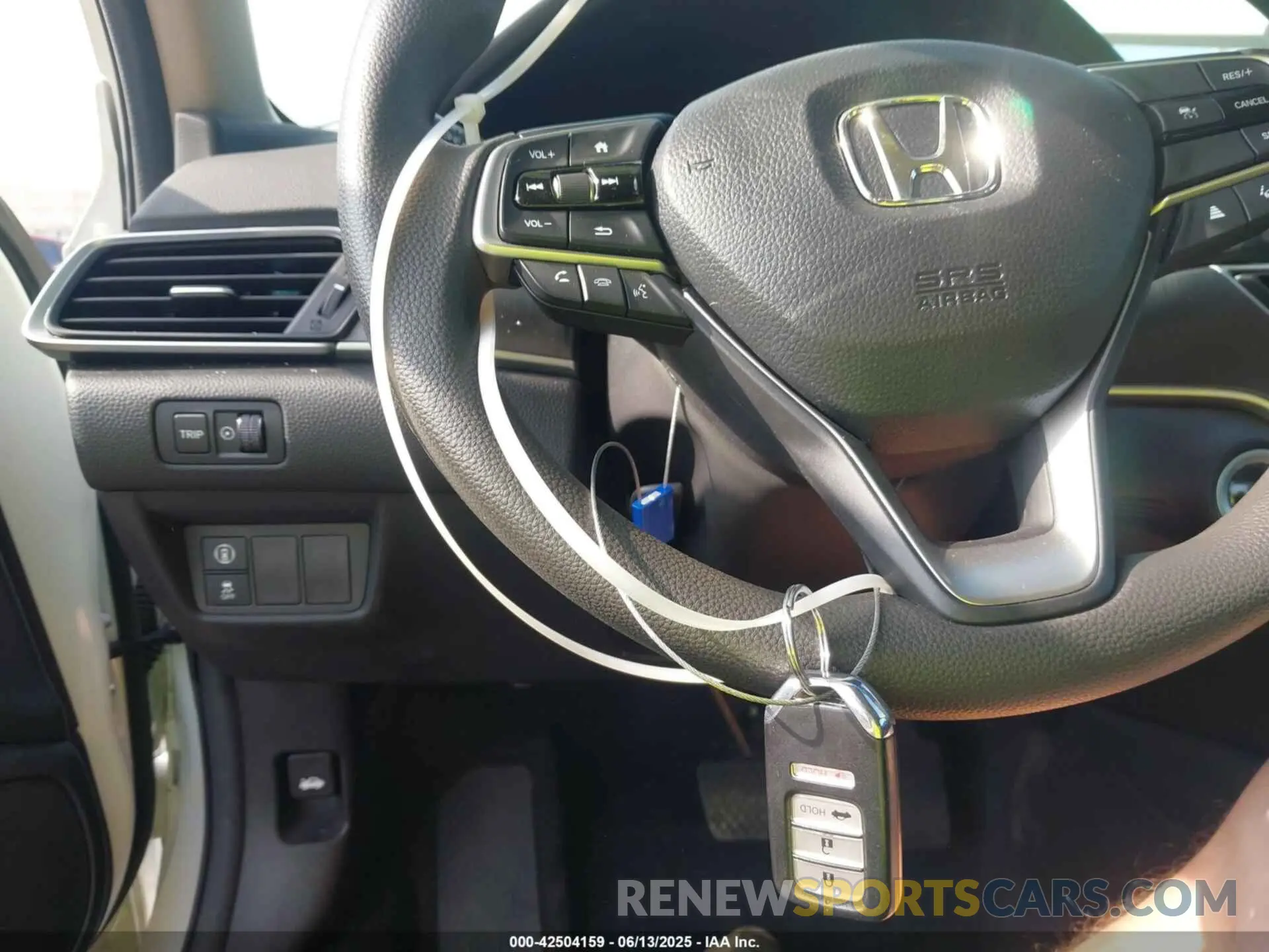 11 Фотография поврежденного автомобиля 1HGCV1F12MA107539 HONDA ACCORD 2021