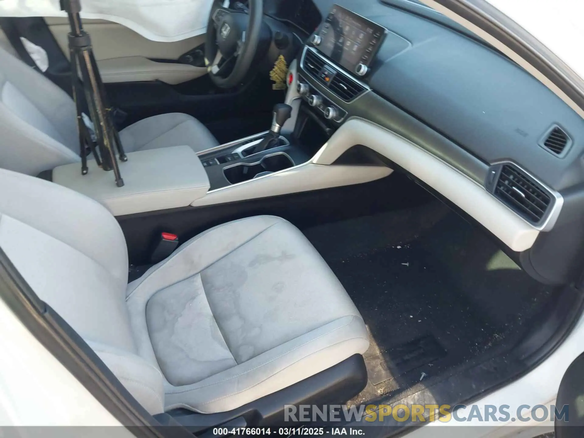 5 Photograph of a damaged car 1HGCV1F13MA018580 HONDA ACCORD 2021