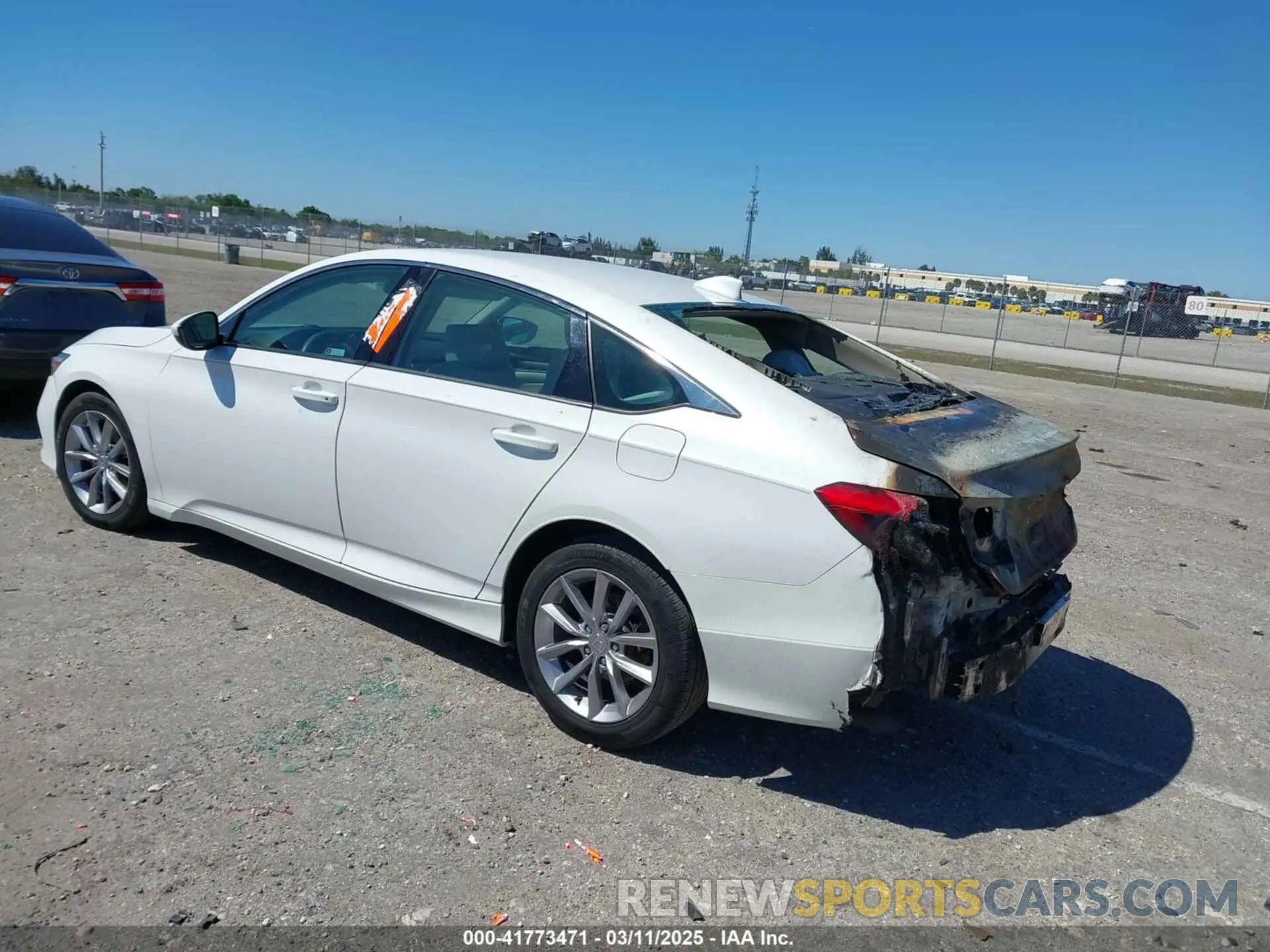 3 Фотография поврежденного автомобиля 1HGCV1F16MA029802 HONDA ACCORD 2021
