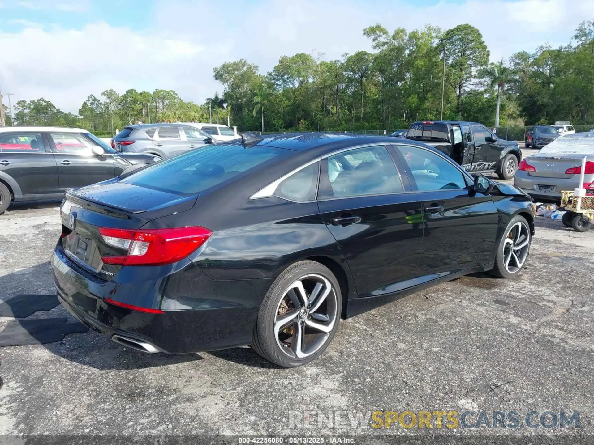 4 Фотография поврежденного автомобиля 1HGCV1F30MA124793 HONDA ACCORD 2021