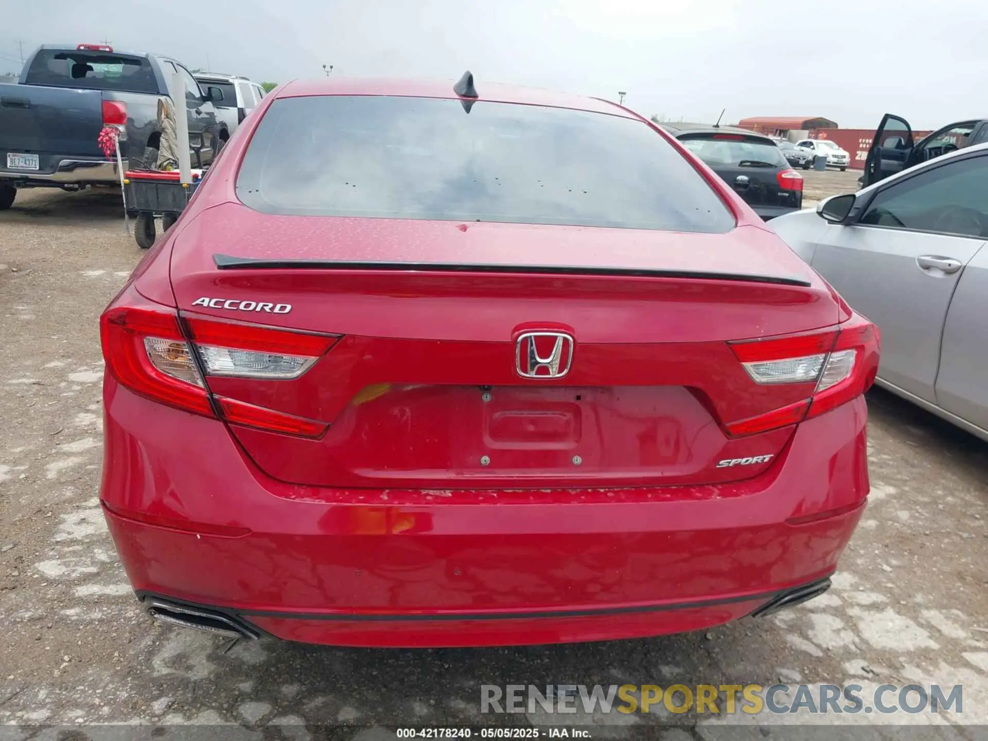 17 Photograph of a damaged car 1HGCV1F32MA063351 HONDA ACCORD 2021