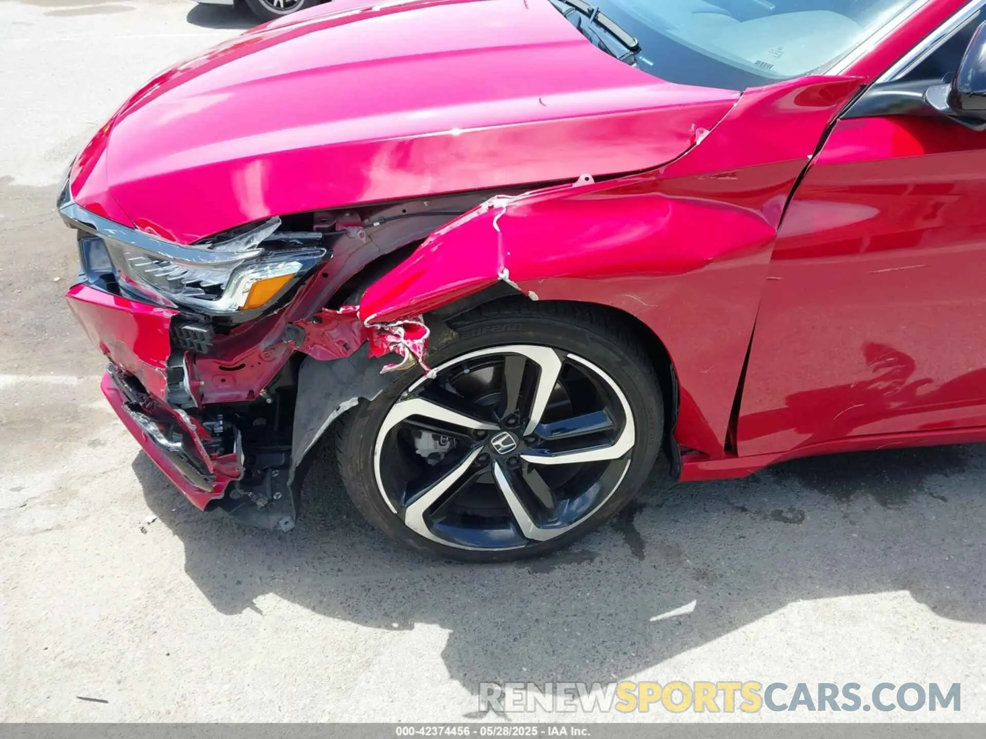 6 Photograph of a damaged car 1HGCV1F32MA091991 HONDA ACCORD 2021