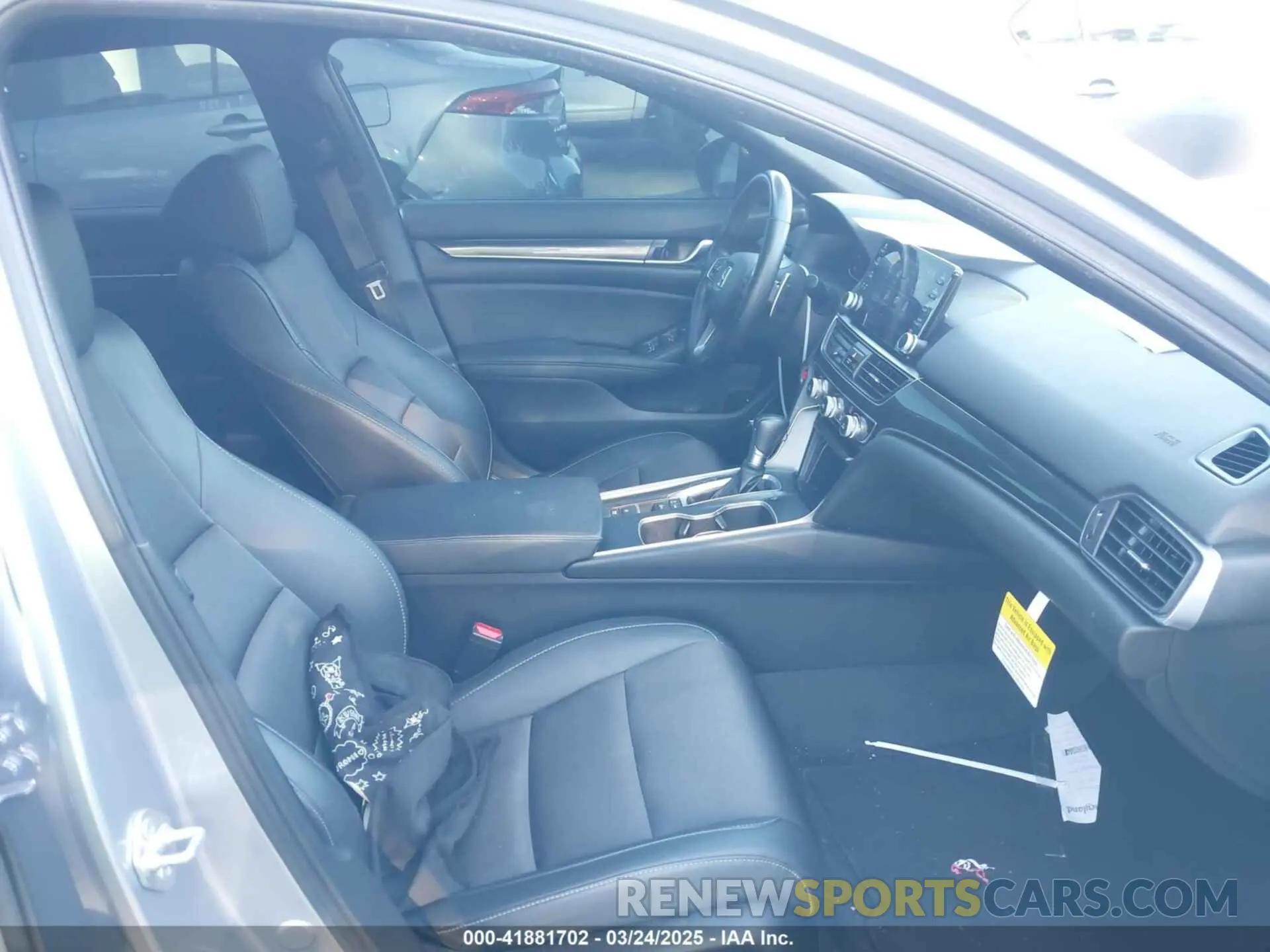 5 Photograph of a damaged car 1HGCV1F32MA122253 HONDA ACCORD 2021