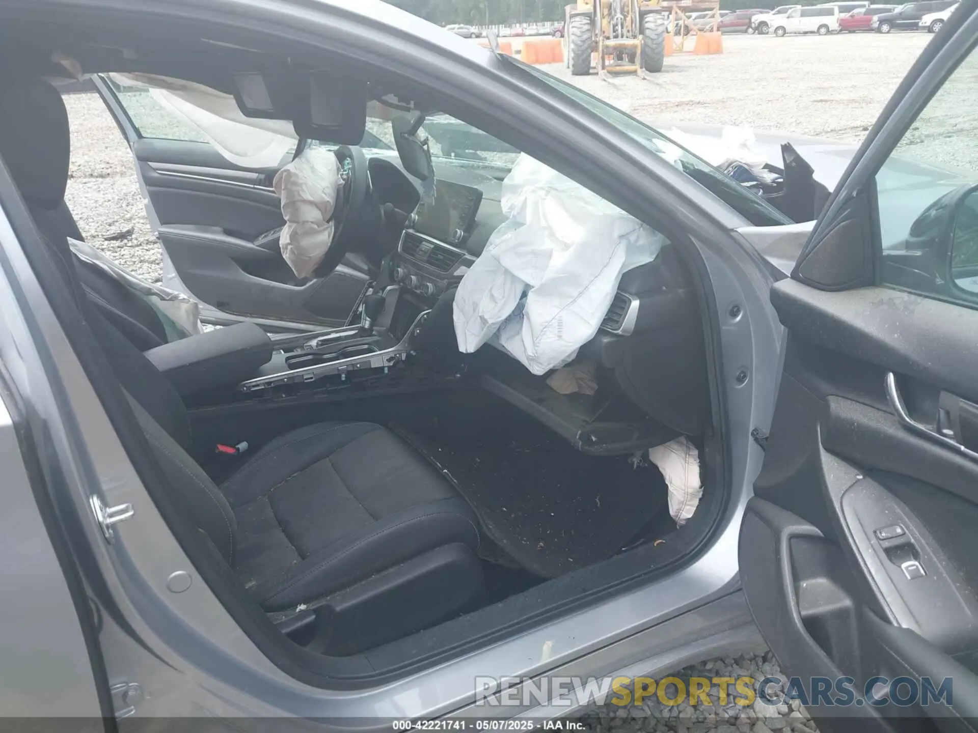 5 Photograph of a damaged car 1HGCV1F33MA098349 HONDA ACCORD 2021