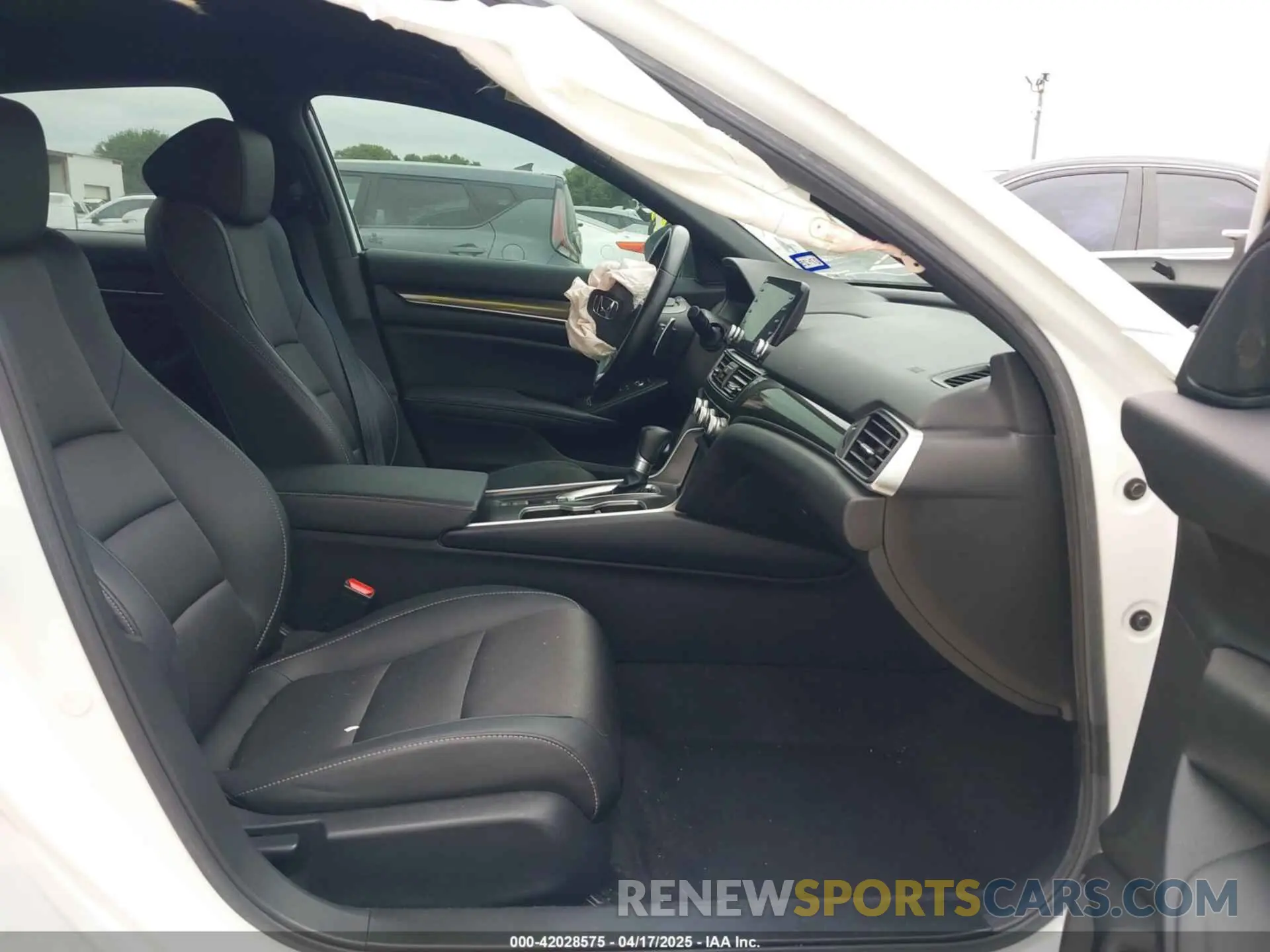 5 Photograph of a damaged car 1HGCV1F34MA079471 HONDA ACCORD 2021