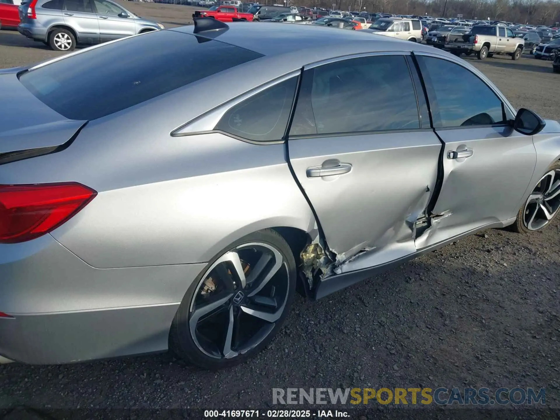 6 Photograph of a damaged car 1HGCV1F34MA081611 HONDA ACCORD 2021
