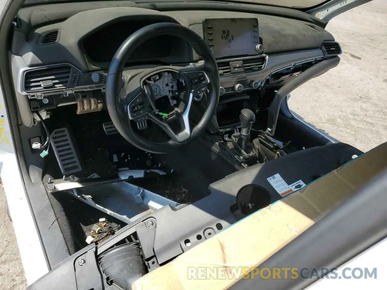 8 Photograph of a damaged car 1HGCV1F38MA010959 HONDA ACCORD 2021
