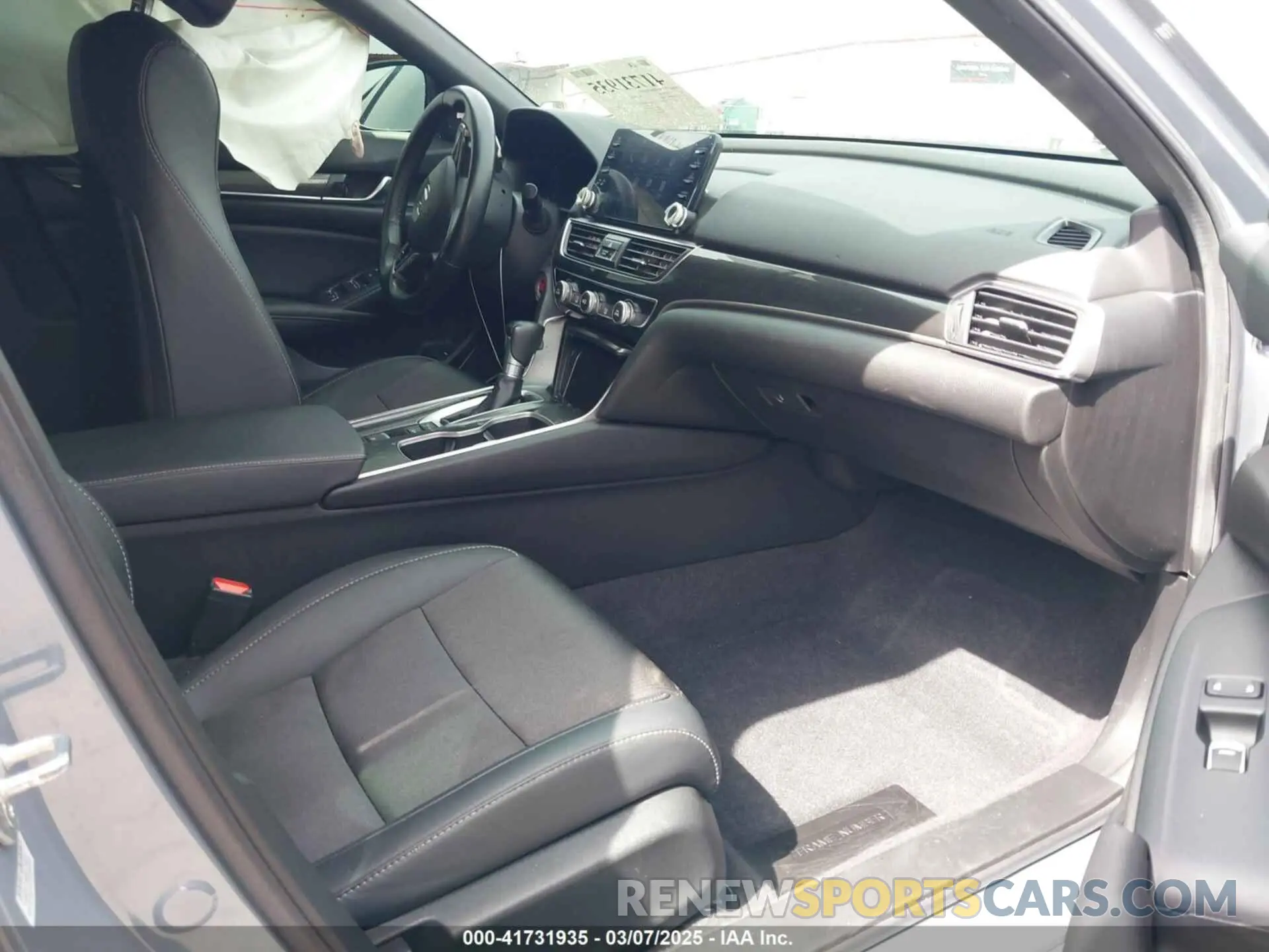 5 Photograph of a damaged car 1HGCV1F38MA017426 HONDA ACCORD 2021