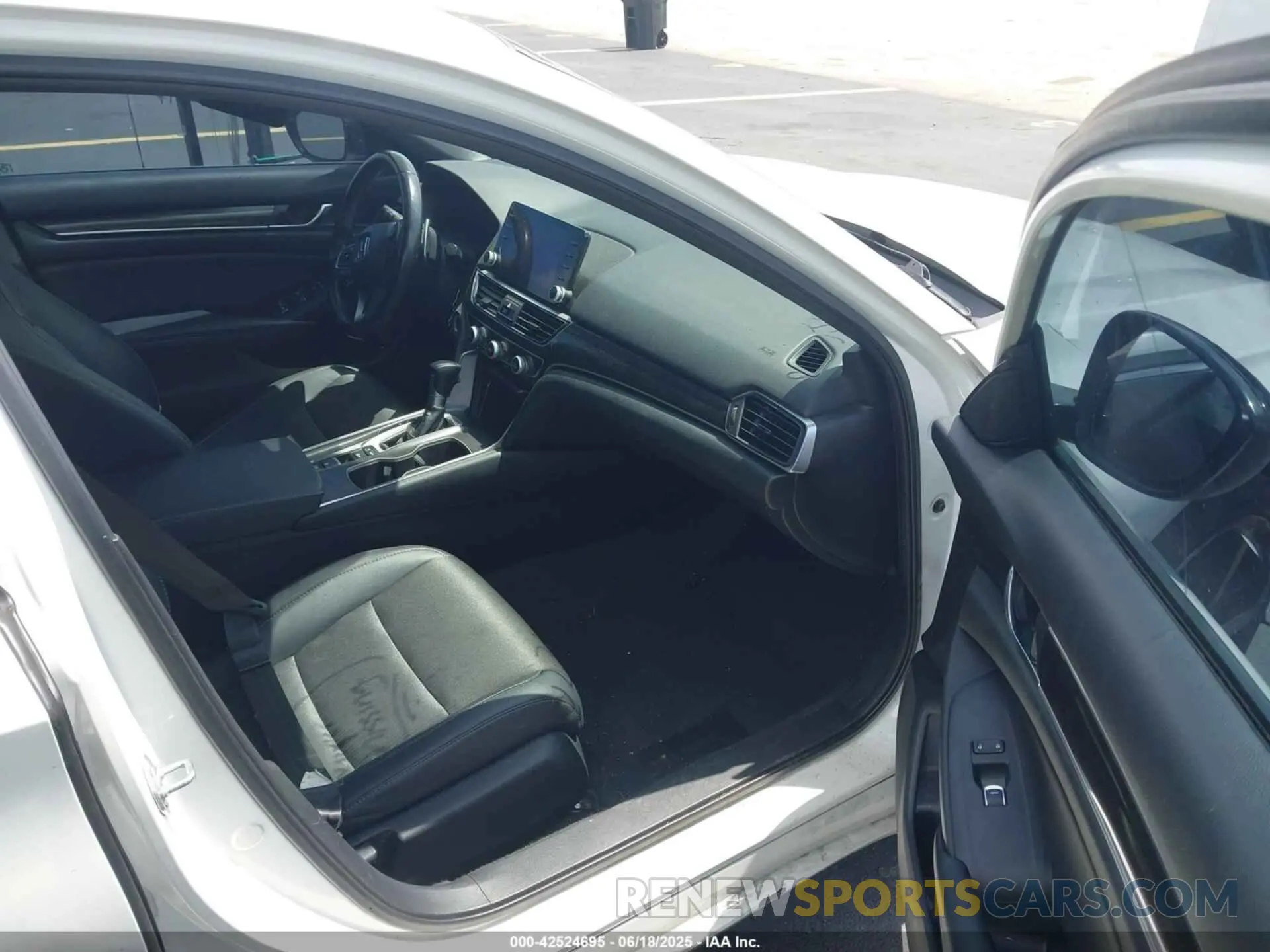 5 Фотография поврежденного автомобиля 1HGCV1F38MA031133 HONDA ACCORD 2021
