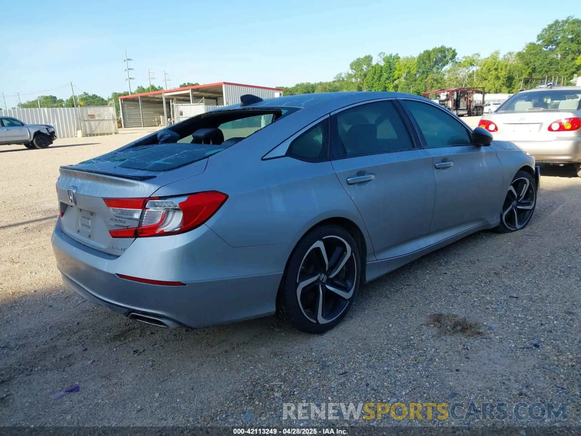 4 Photograph of a damaged car 1HGCV1F39MA016530 HONDA ACCORD 2021
