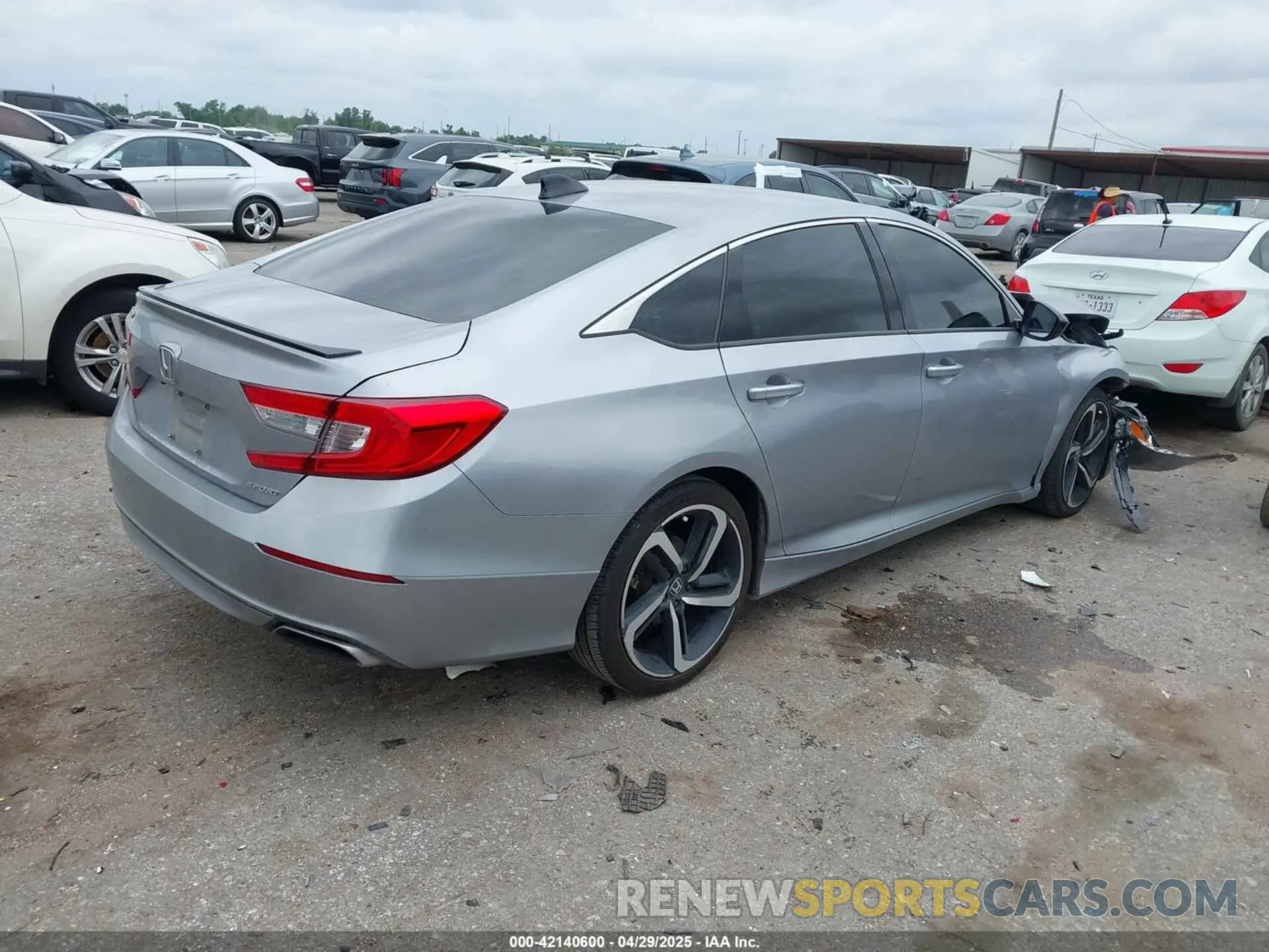 4 Photograph of a damaged car 1HGCV1F39MA073309 HONDA ACCORD 2021