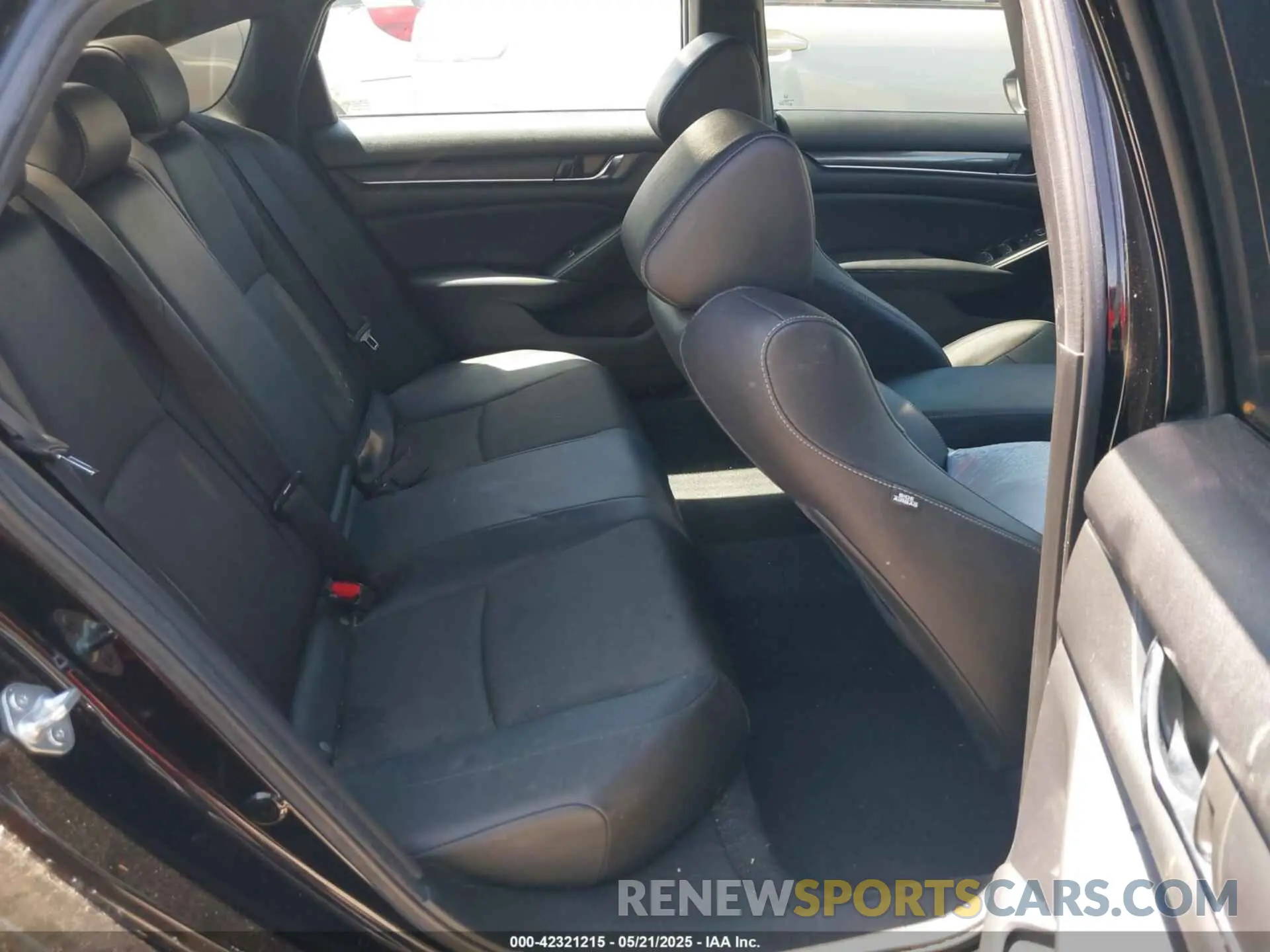 8 Фотография поврежденного автомобиля 1HGCV1F39MA088313 HONDA ACCORD 2021