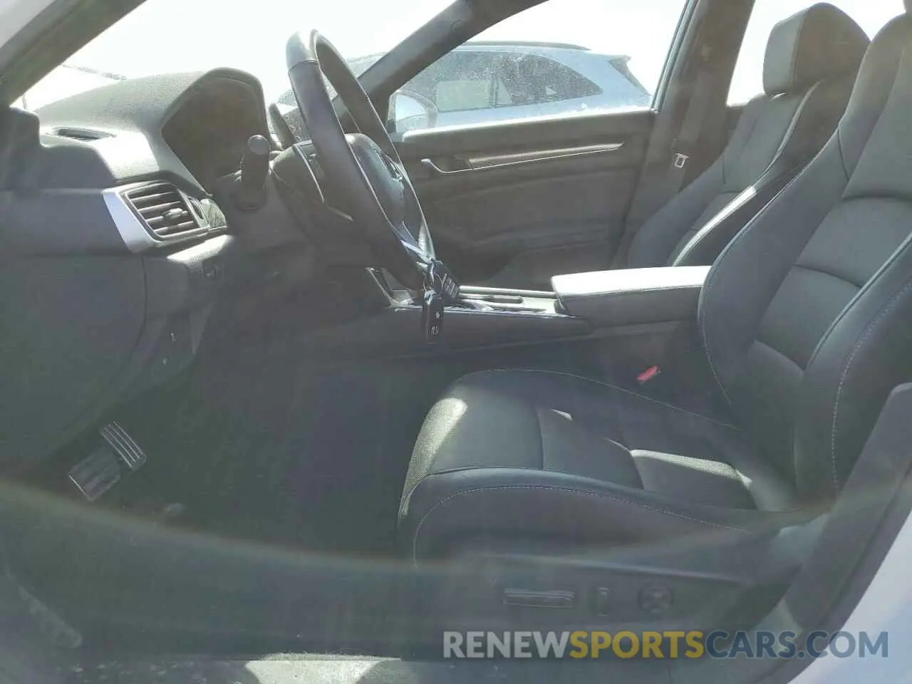 7 Photograph of a damaged car 1HGCV1F39MA801307 HONDA ACCORD 2021