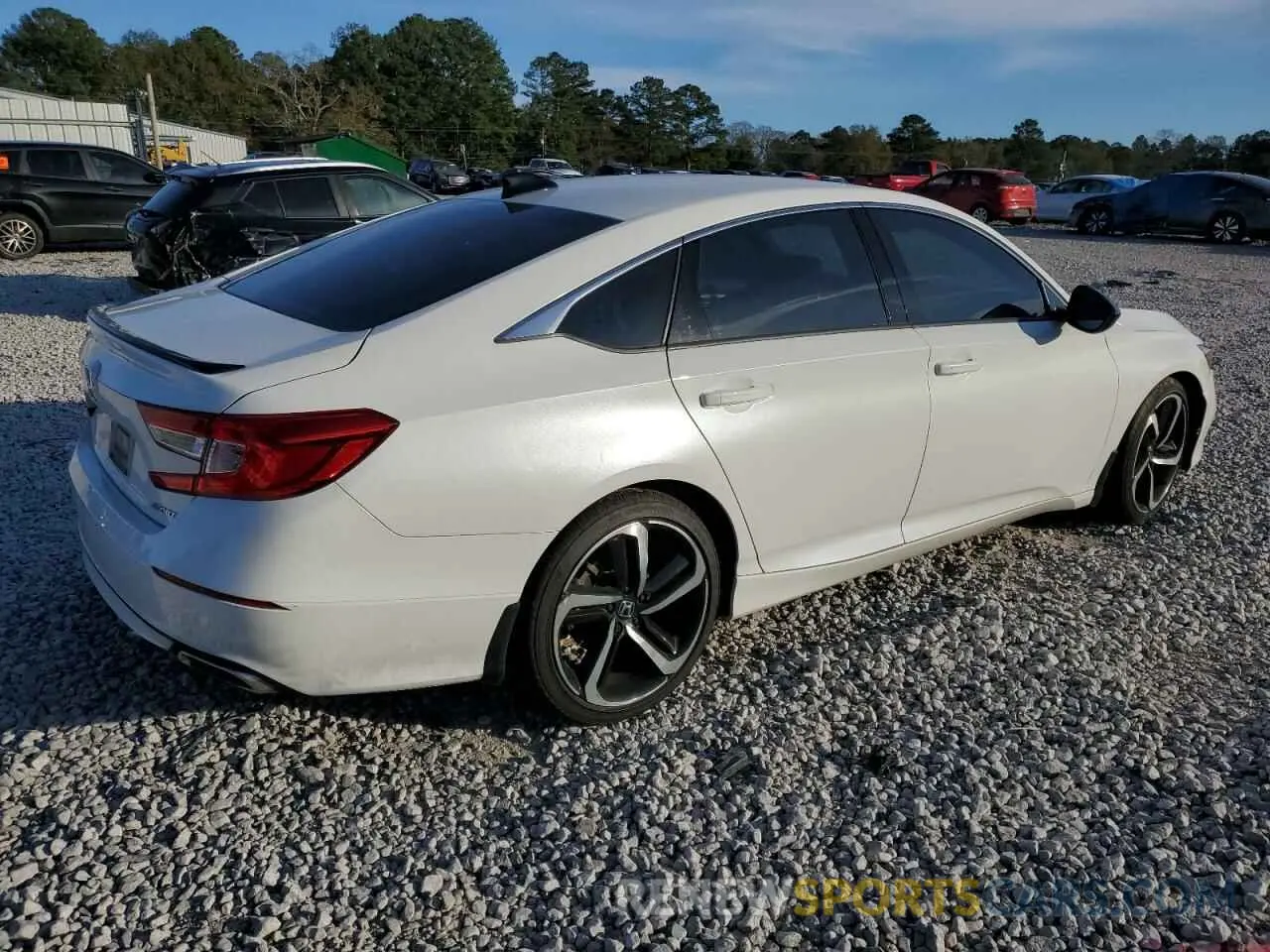 3 Фотография поврежденного автомобиля 1HGCV1F3XMA105393 HONDA ACCORD 2021