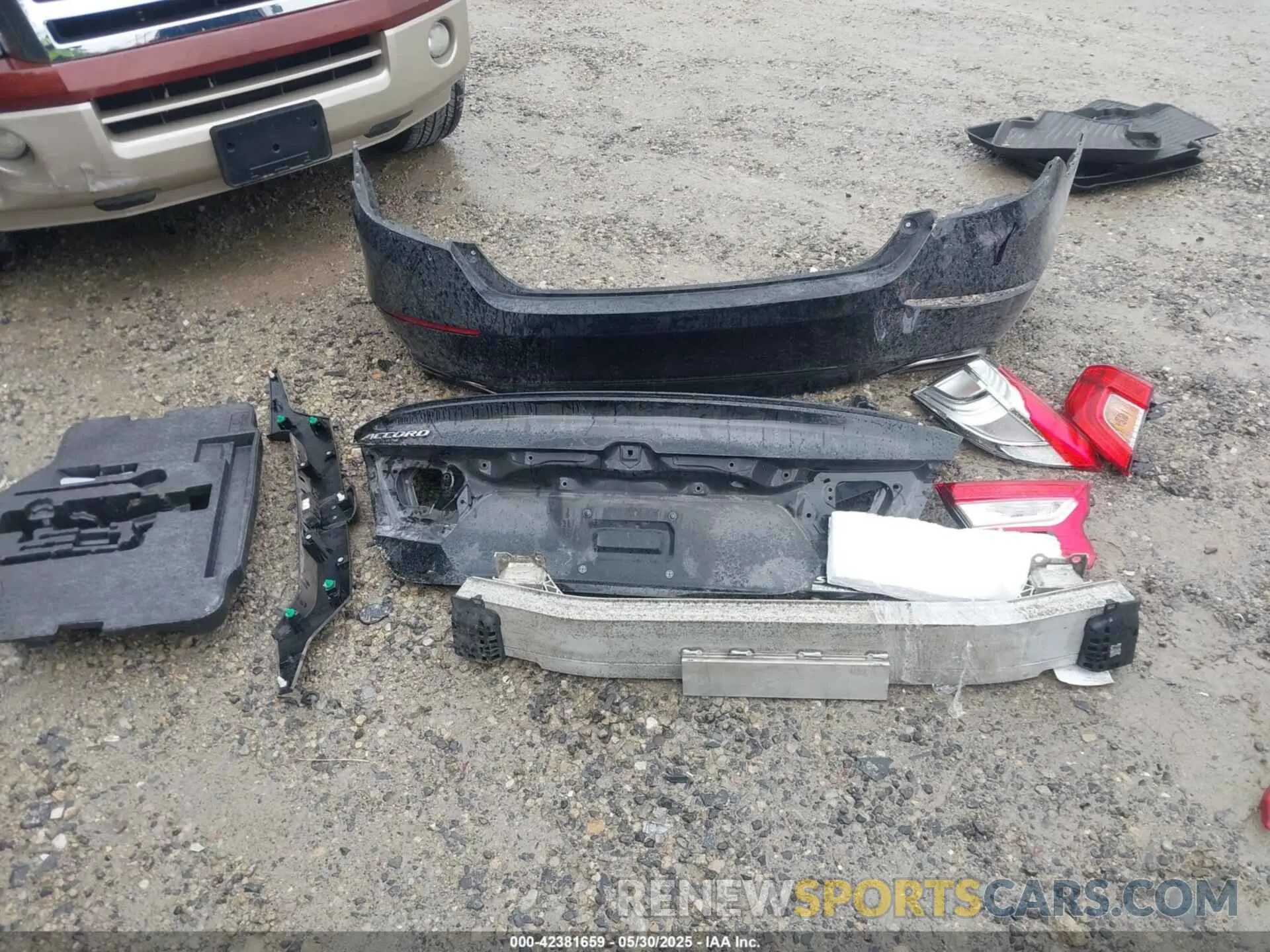12 Photograph of a damaged car 1HGCV1F41MA024484 HONDA ACCORD 2021