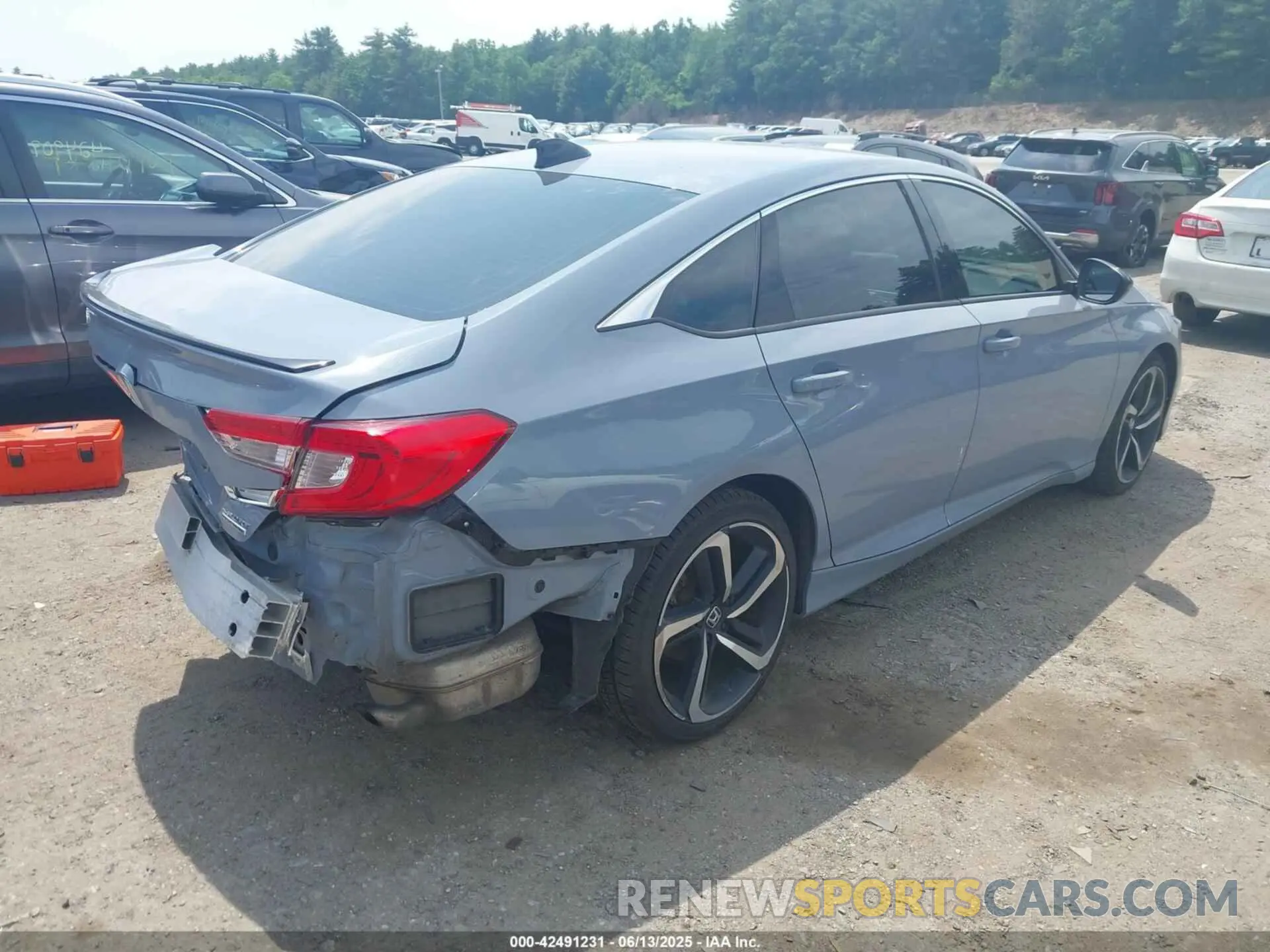 4 Photograph of a damaged car 1HGCV1F42MA124139 HONDA ACCORD 2021